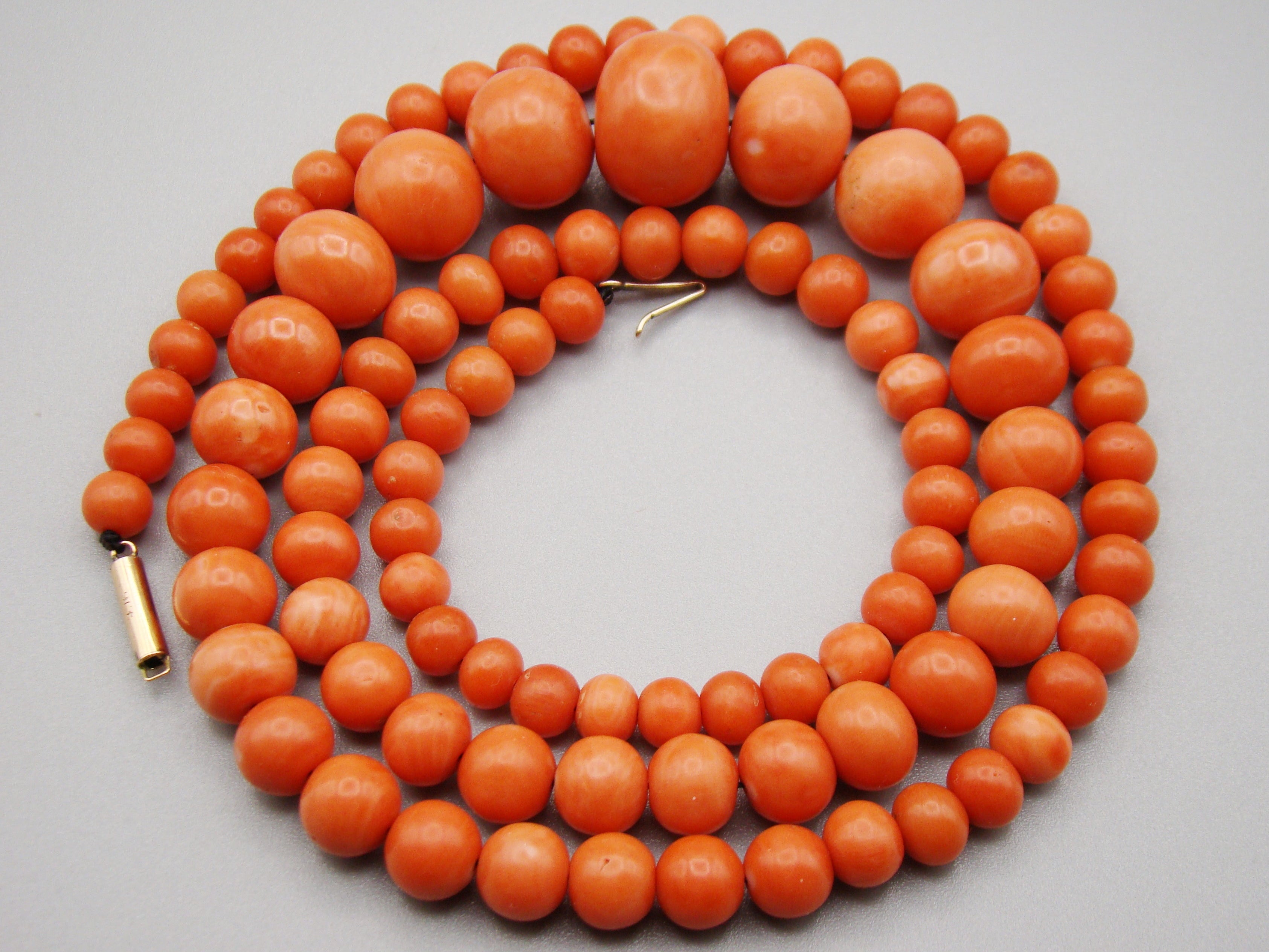 antique coral, natural coral, undyed coral, momo red coral, Italian coral, pacific coral, Sardinian Coral, sea coral, Mediterranean coral, Mediterranean necklace, Mediterranean chain, Mediterranean momo coral, handcarved coral, momo coral, coral necklace, 9 karat Gold clasp