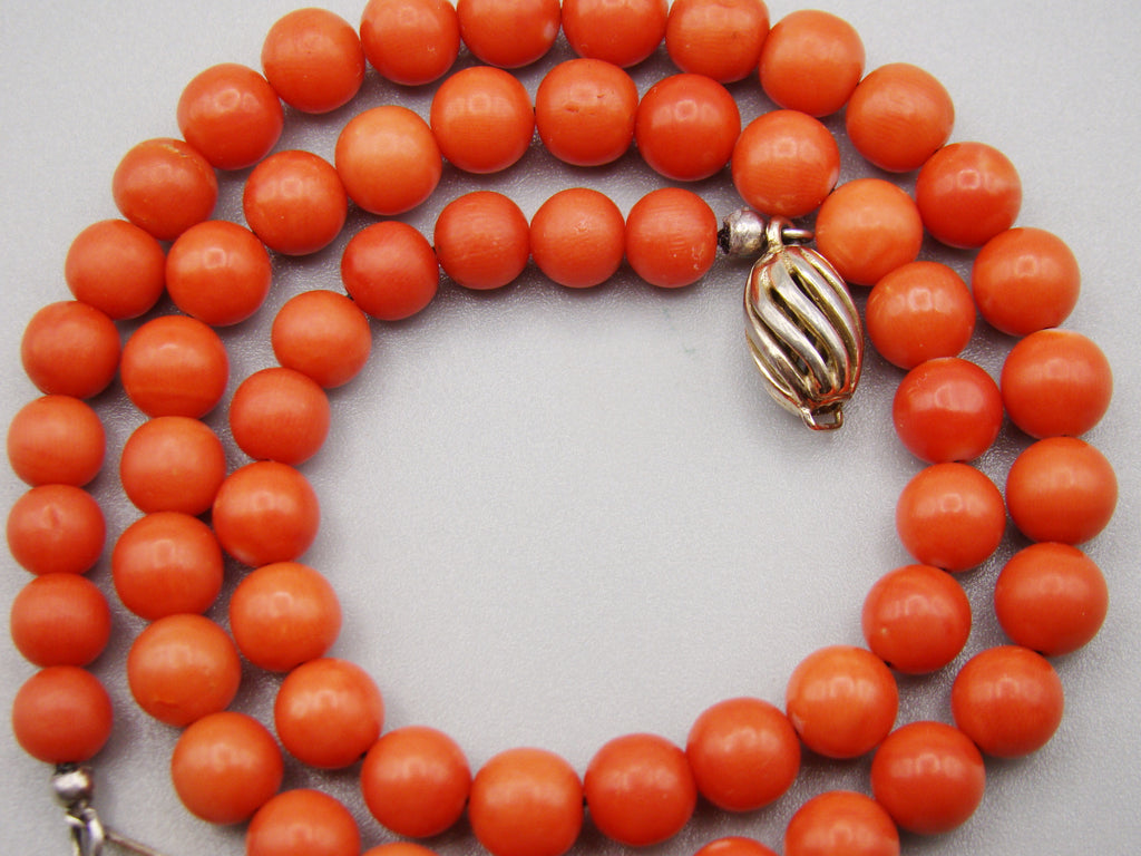 antique coral, natural coral, undyed coral, dark red coral, blood red coral, Italian coral, pacific coral, Sardinian Coral, Coral beads, Coral Rosary beads, Coral chain, Coral necklace, sea coral, aka coral, 2 strand chain, Silver 925 gold clasp