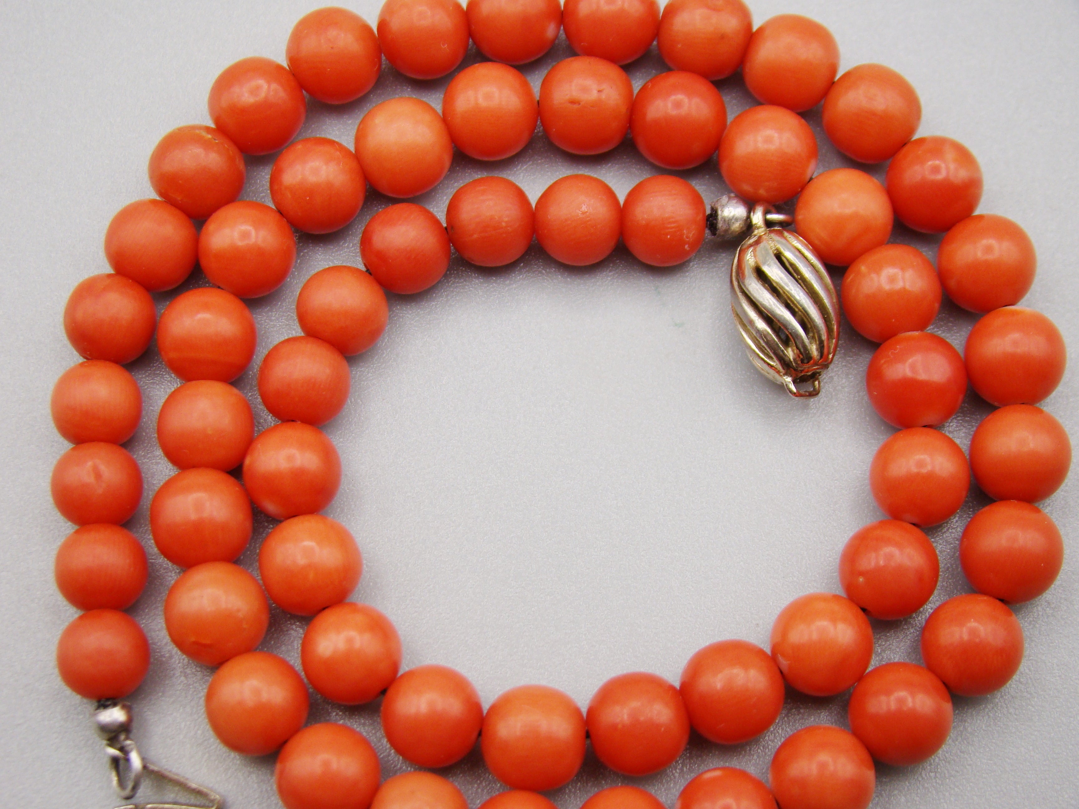 antique coral, natural coral, undyed coral, dark red coral, blood red coral, Italian coral, pacific coral, Sardinian Coral, Coral beads, Coral Rosary beads, Coral chain, Coral necklace, sea coral, aka coral, 2 strand chain, Silver 925 gold clasp