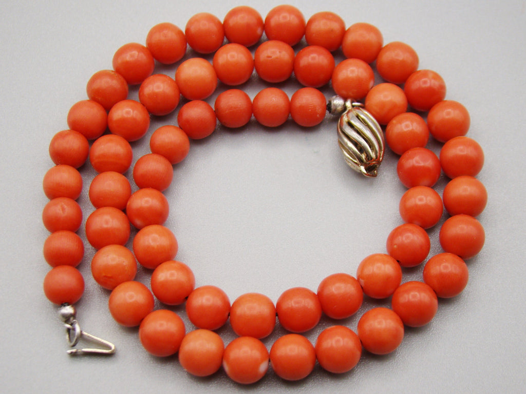 antique coral, natural coral, undyed coral, dark red coral, blood red coral, Italian coral, pacific coral, Sardinian Coral, Coral beads, Coral Rosary beads, Coral chain, Coral necklace, sea coral, aka coral, 2 strand chain, Silver 925 gold clasp
