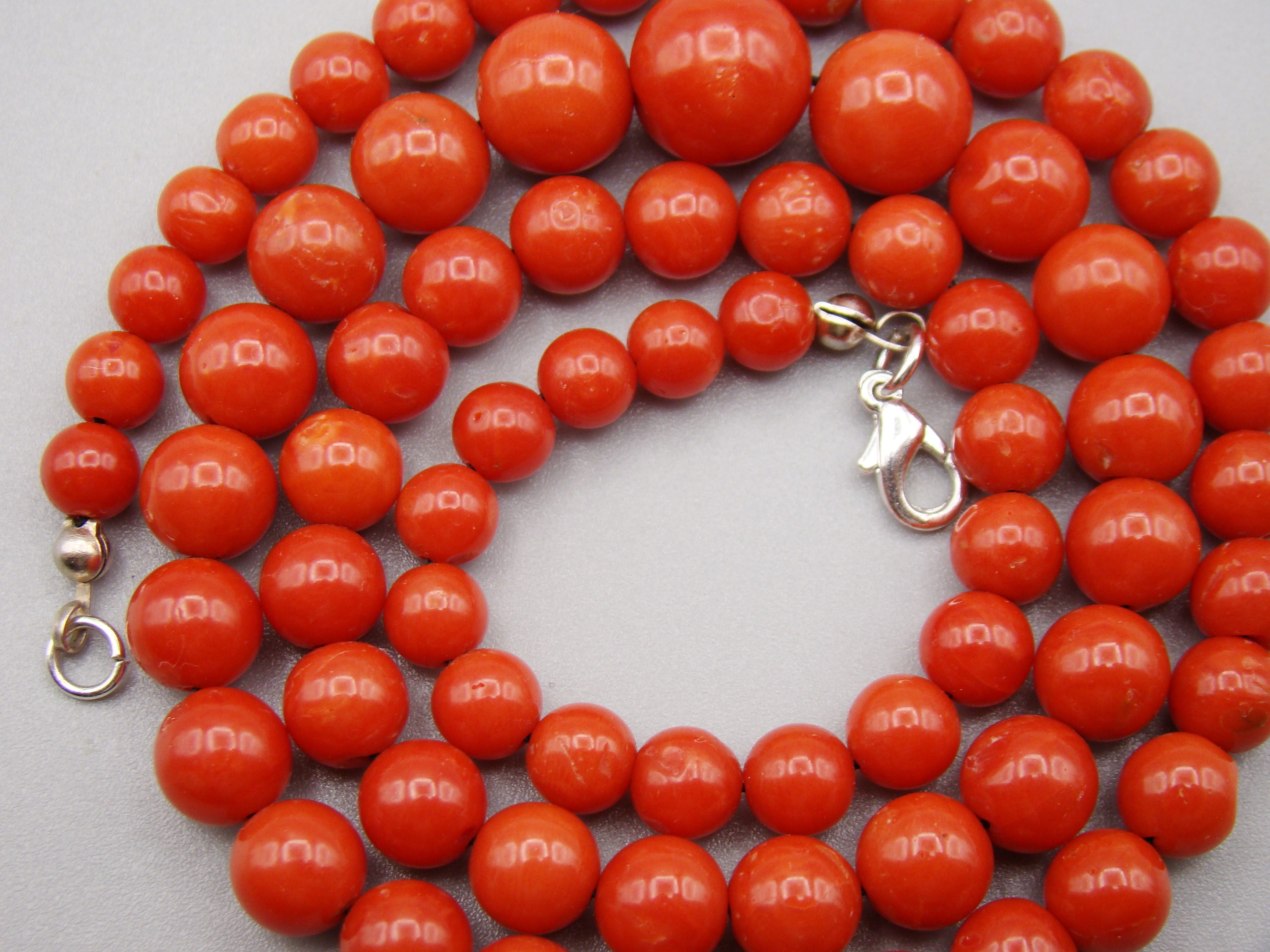 Antique Natural Undyed Mediterranean Aka Red Coral Necklace - Kingdom of Antique Arts