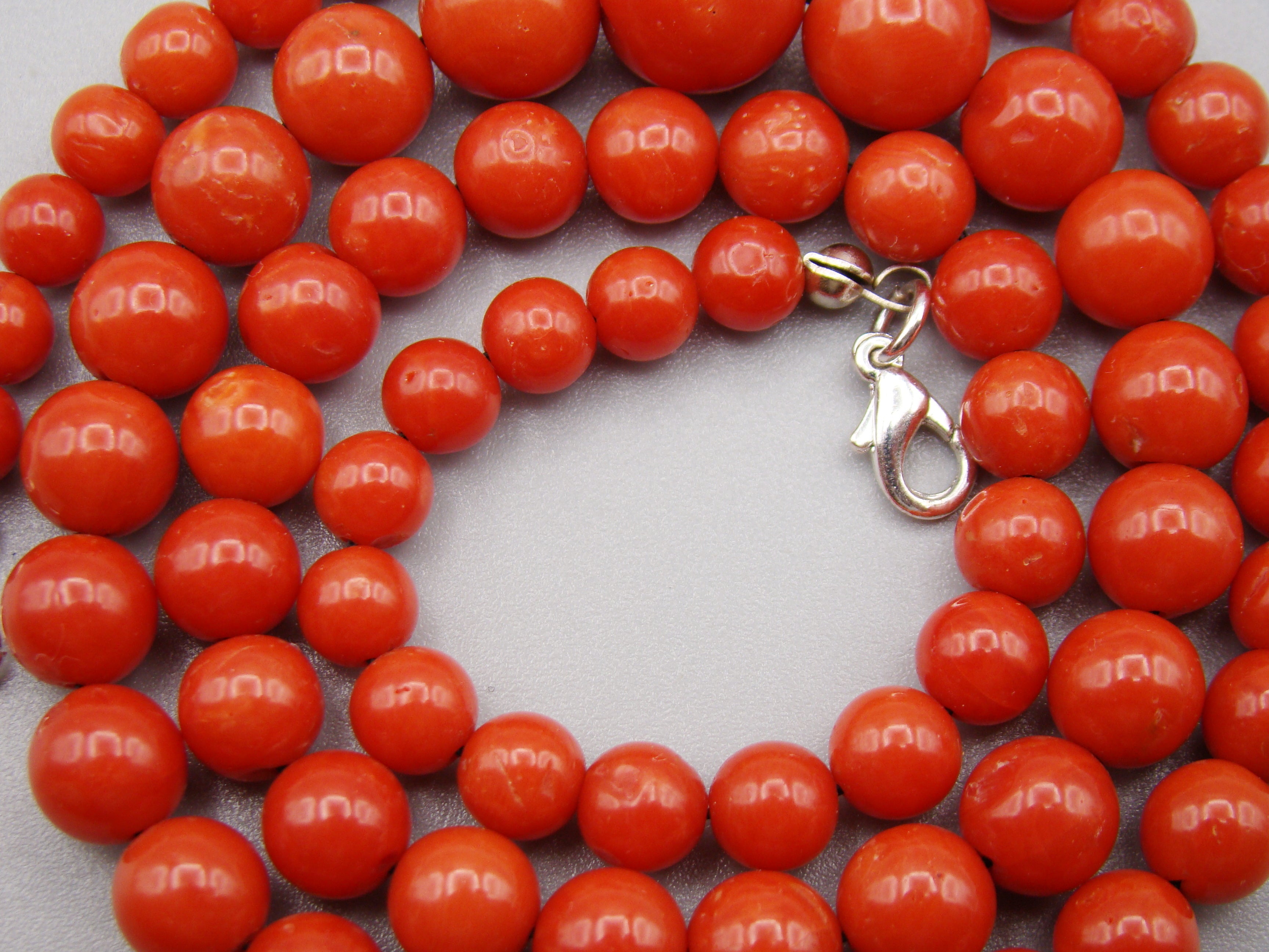 Antique Natural Undyed Mediterranean Aka Red Coral Necklace - Kingdom of Antique Arts