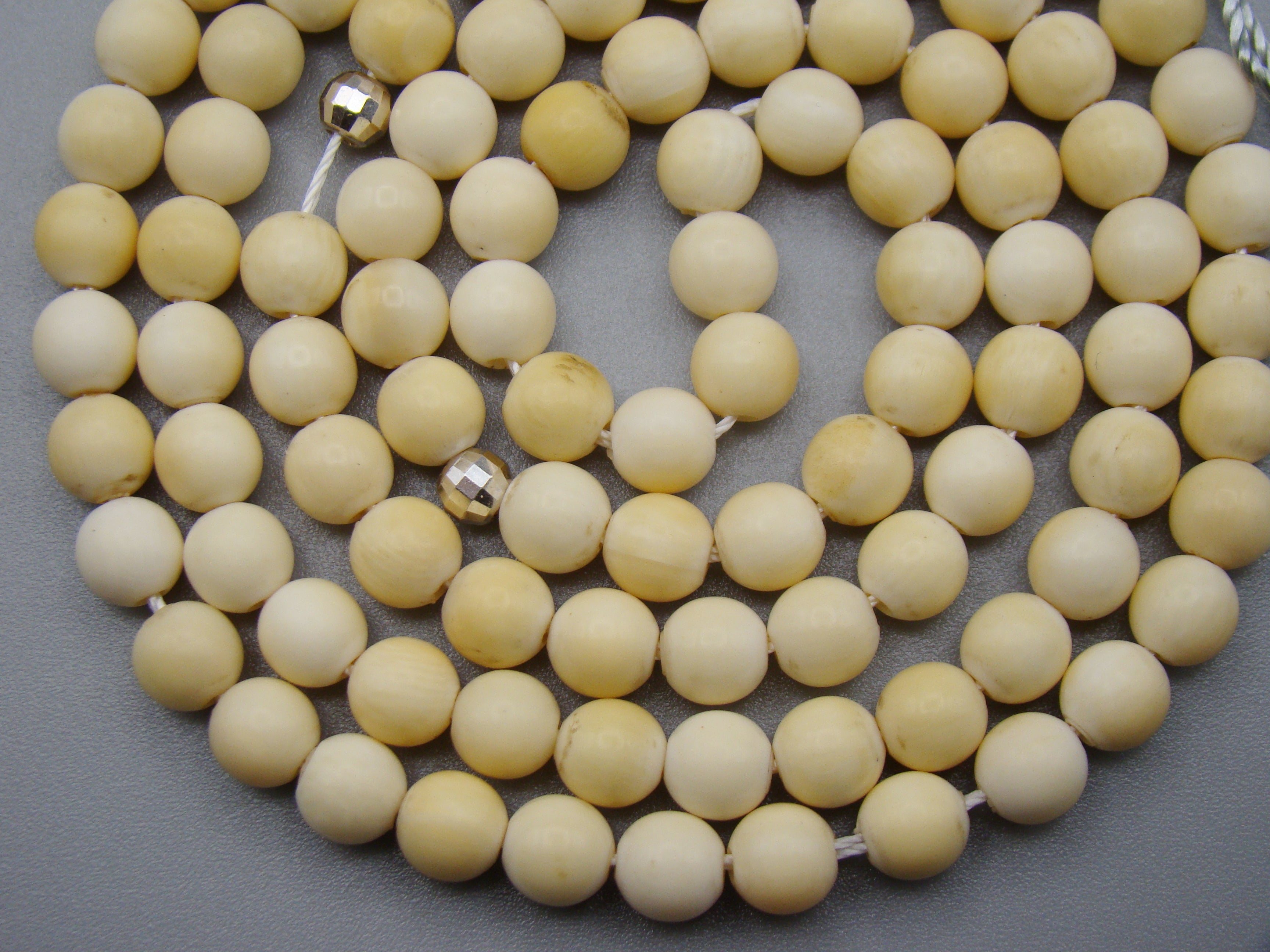 Antique Ivory, Natural Ivory, Mediterranean Ivory, handcarved Ivory, Asien Ivory, Elephant Ivory, Ivory Chain, Ivory necklace, Ivory Rosary, Rosary beads,  مسبحة, Masbaha, Muslim prayer beads, Sterling Silver