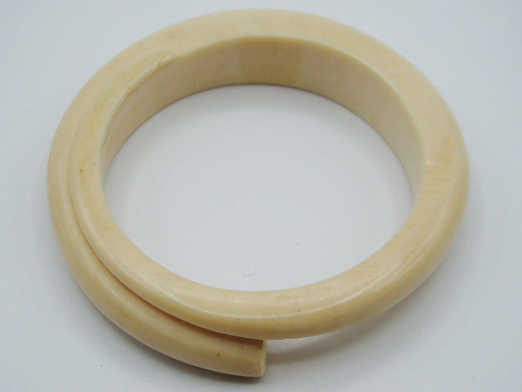 Antique Ivory, Natural Ivory, Ivory Bracelet, Mediterranean Ivory, handcarved Ivory, Asien Ivory, Elephant Ivory