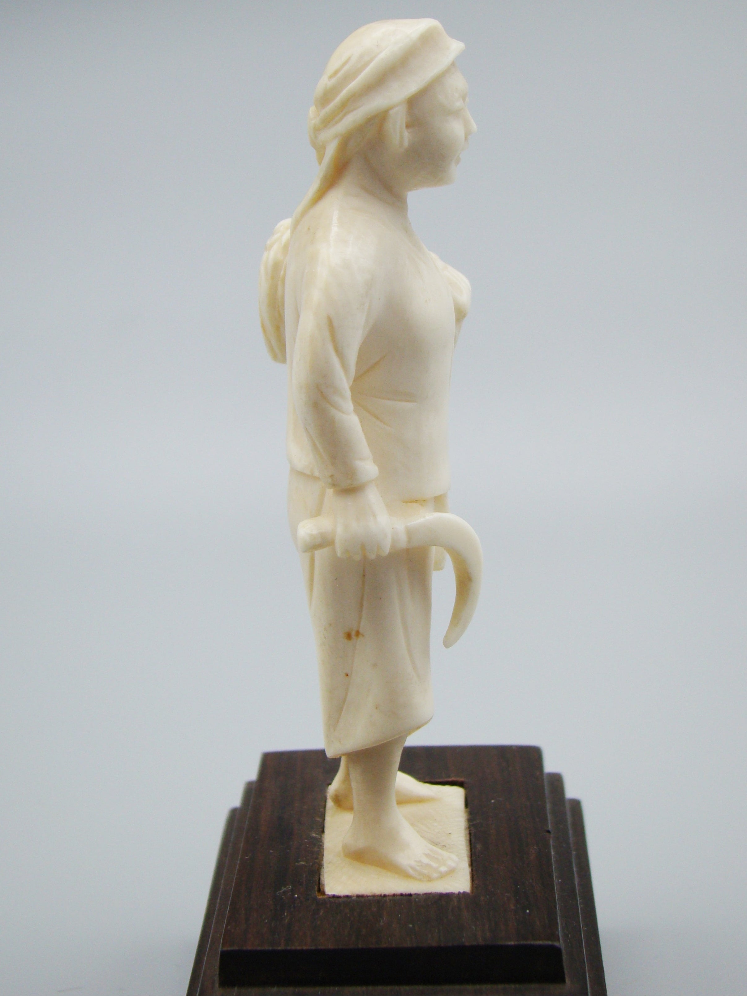 Antique Ivory, Natural Ivory, Ivory Figurine, Mediterranean Ivory, handcarved Ivory, Asien Ivory, Elephant Ivory
