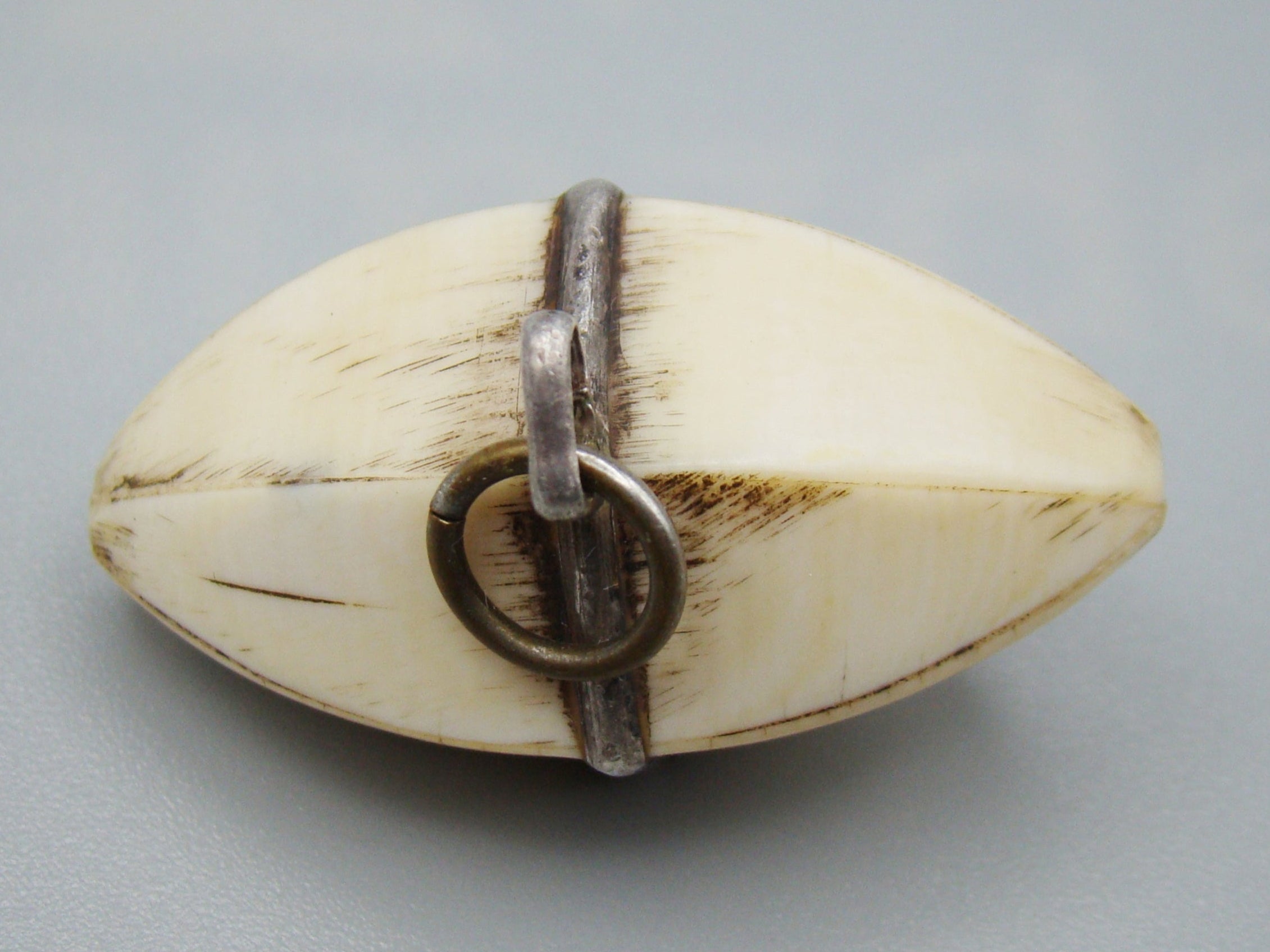 Antique Ivory, Natural Ivory, Mediterranean Ivory, handcarved Ivory, Asien Ivory, Elephant Ivory, Ivory Chain, Ivory Pendant