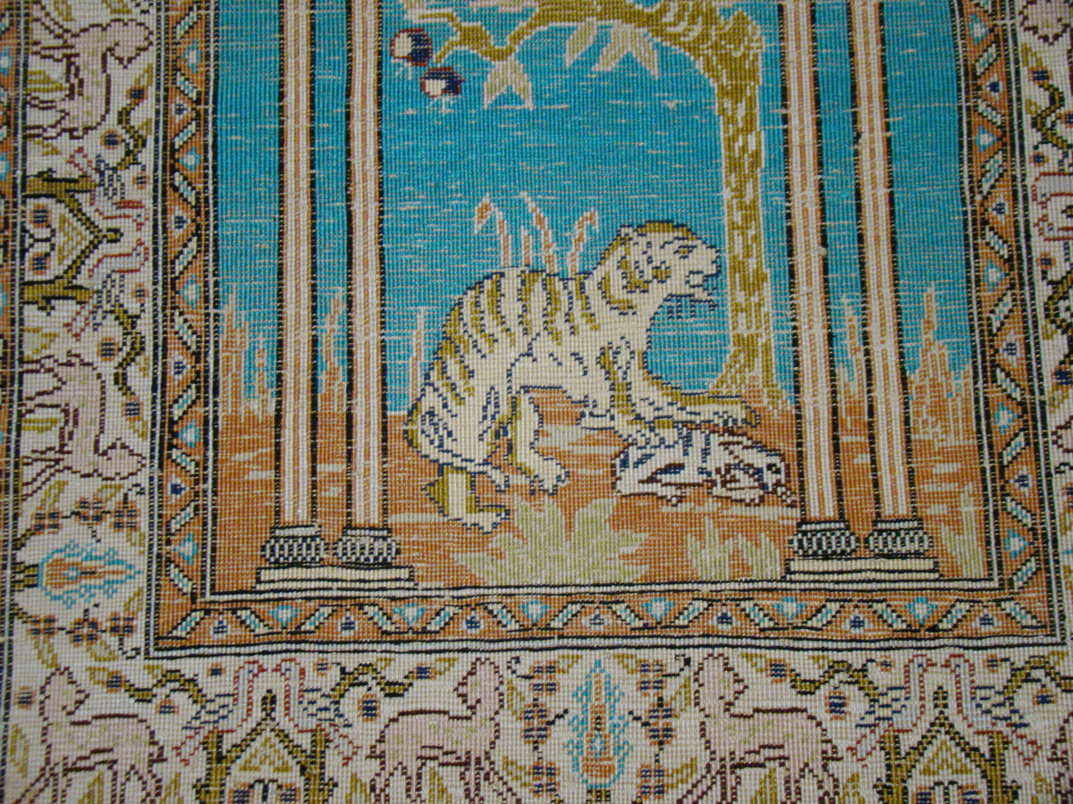 Texture Close-up – Antique Hereke Silk Tiger Carpet, Investment Piece | Kingdom of Antique Arts