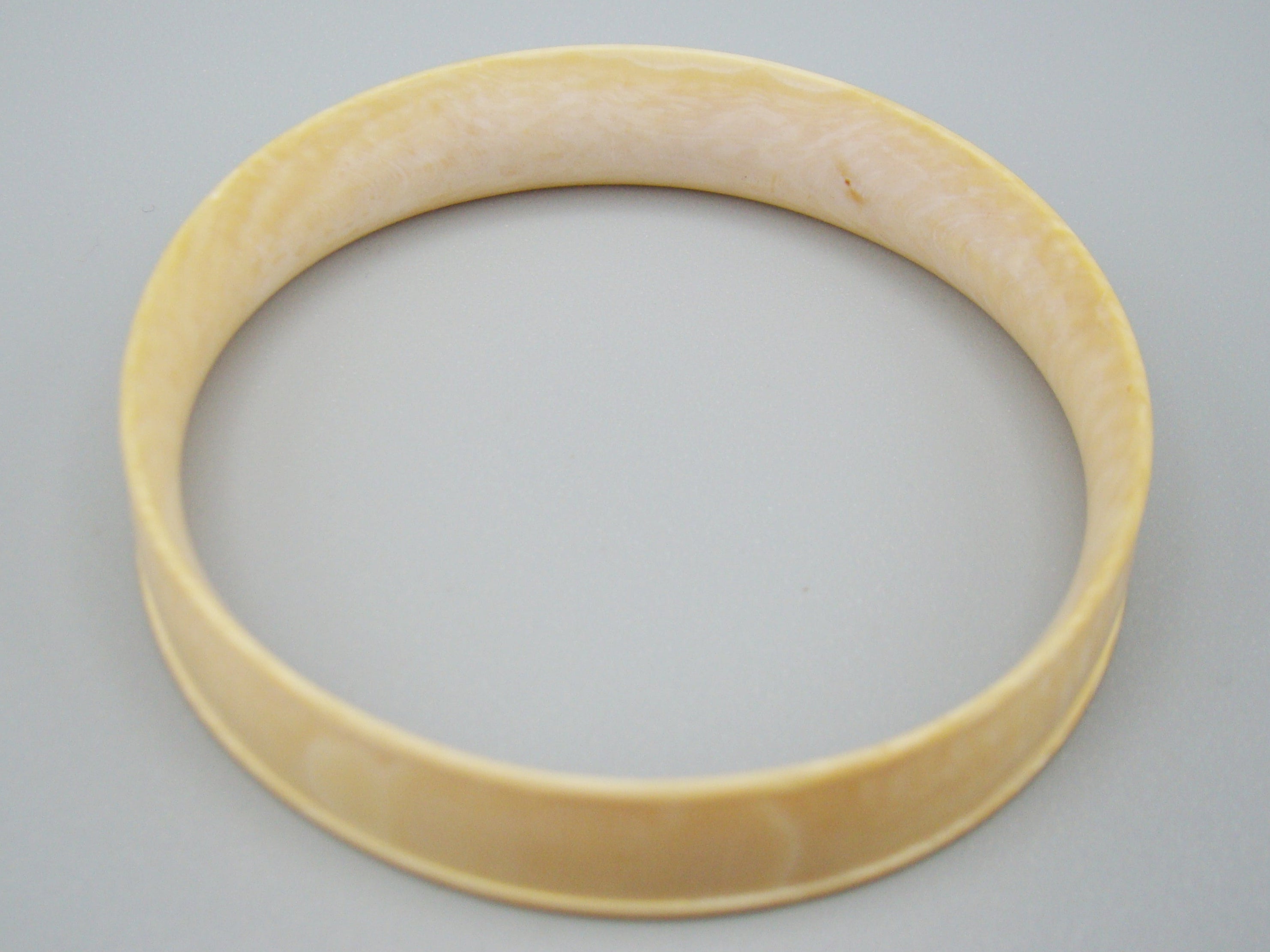 Antique Natural Elephant Ivory Bracelet - Kingdom of Antique Arts