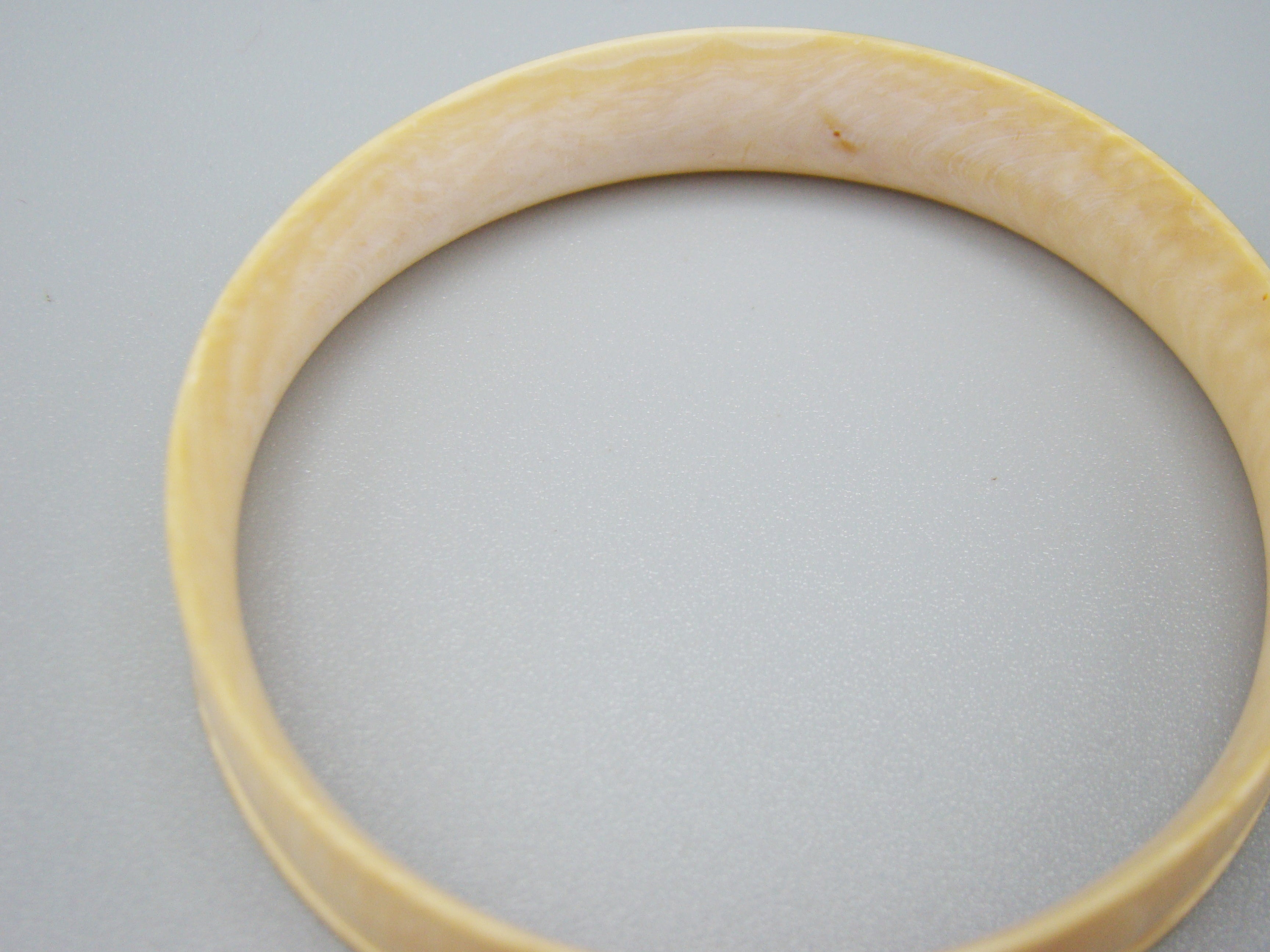 Antique Natural Elephant Ivory Bracelet - Kingdom of Antique Arts