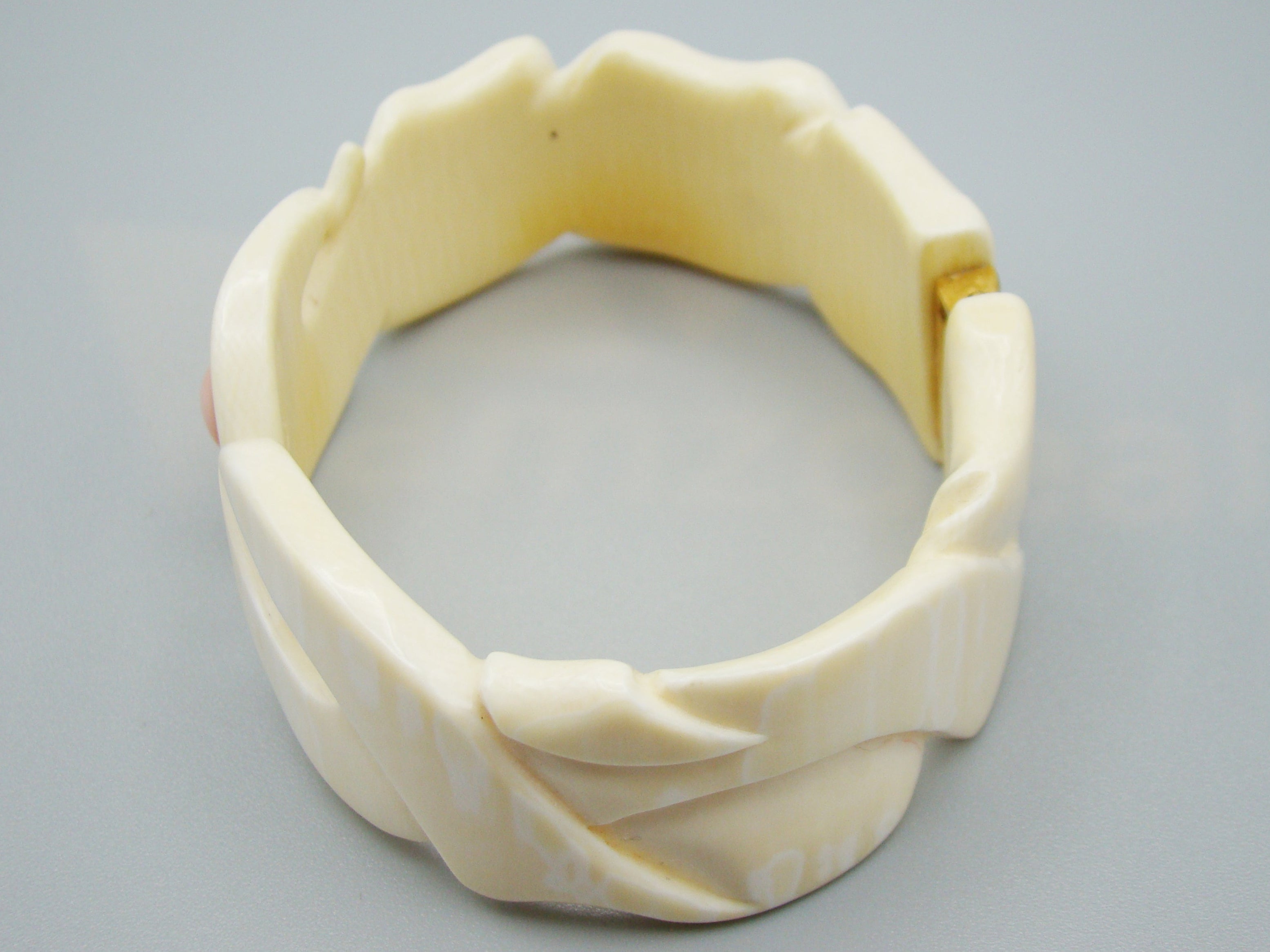 Antique Ivory, Natural Ivory, Ivory Bracelet, Mediterranean Ivory, handcarved Ivory, Asien Ivory, Elephant Ivory