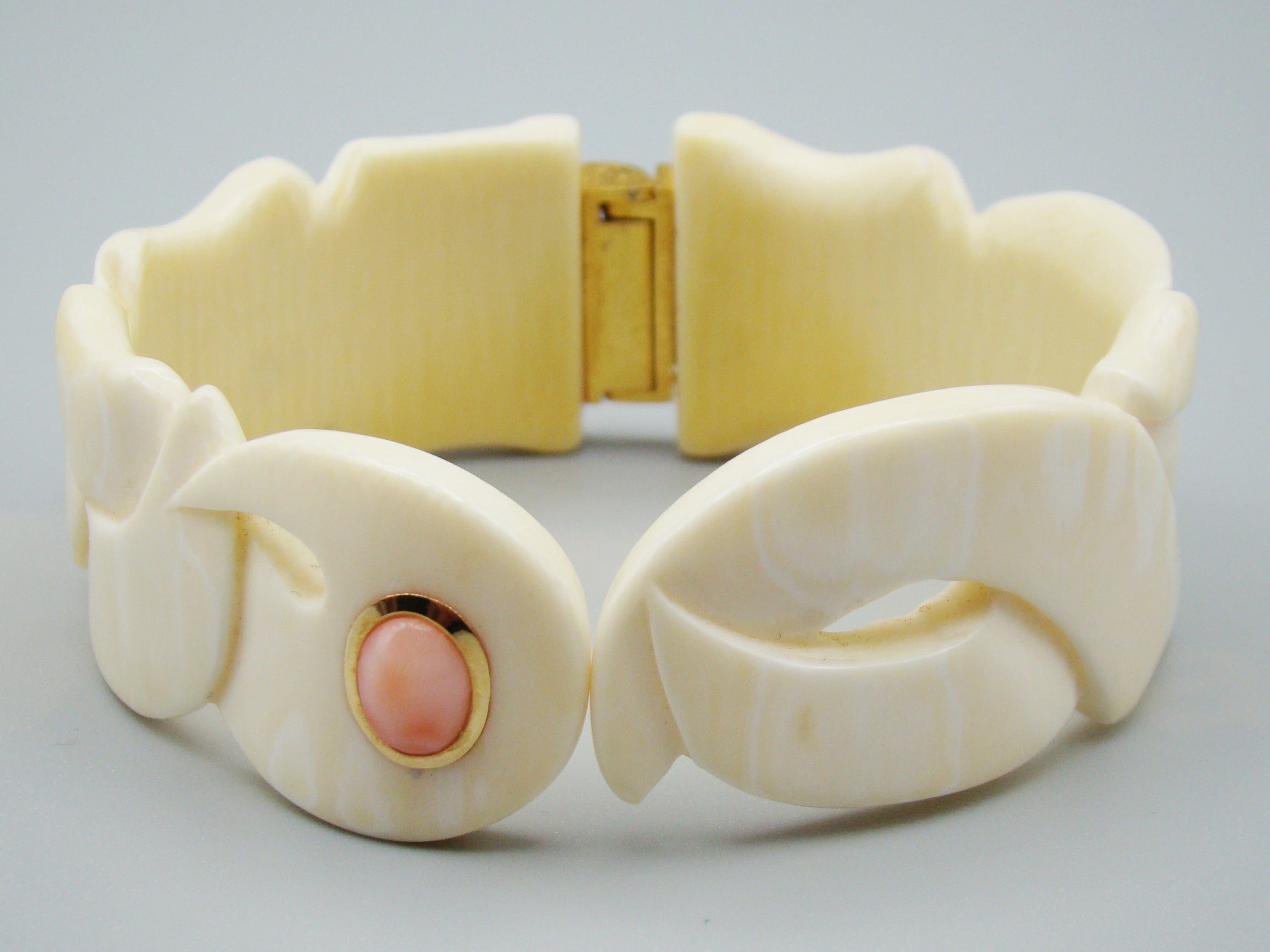 Antique Ivory, Natural Ivory, Ivory Bracelet, Mediterranean Ivory, handcarved Ivory, Asien Ivory, Elephant Ivory