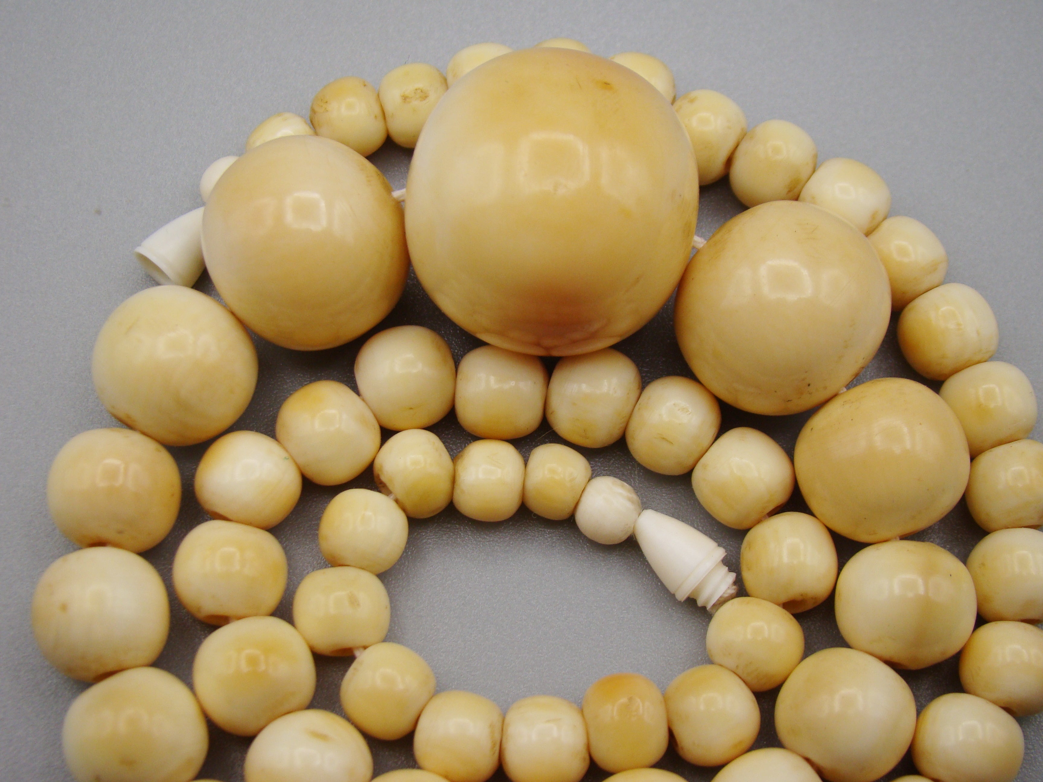 Antique Ivory, Natural Ivory, Ivory Necklace, Mediterranean Ivory, handcarved Ivory, Asien Ivory, Elephant Ivory, Ivory Chain