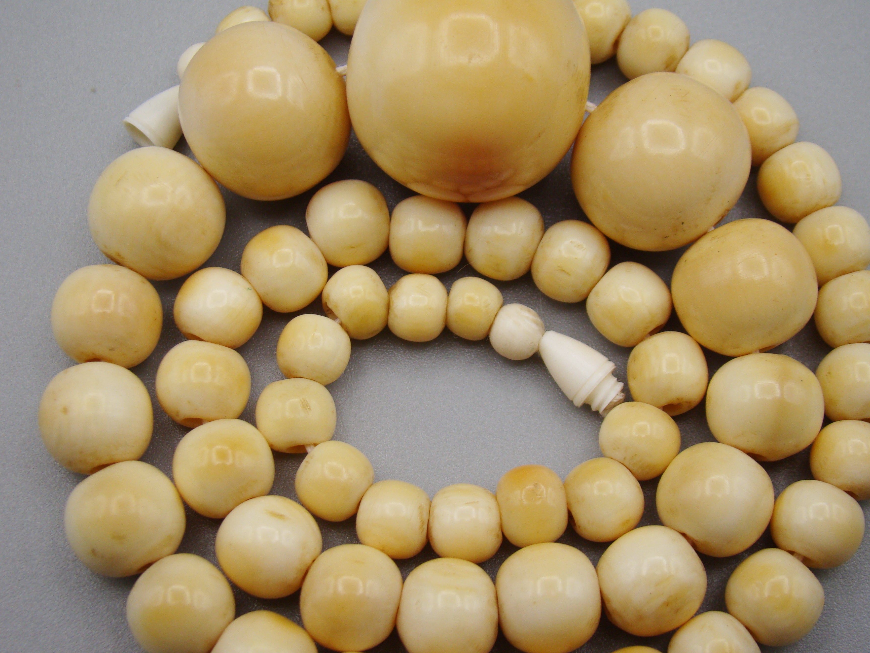 Antique Ivory, Natural Ivory, Ivory Necklace, Mediterranean Ivory, handcarved Ivory, Asien Ivory, Elephant Ivory, Ivory Chain