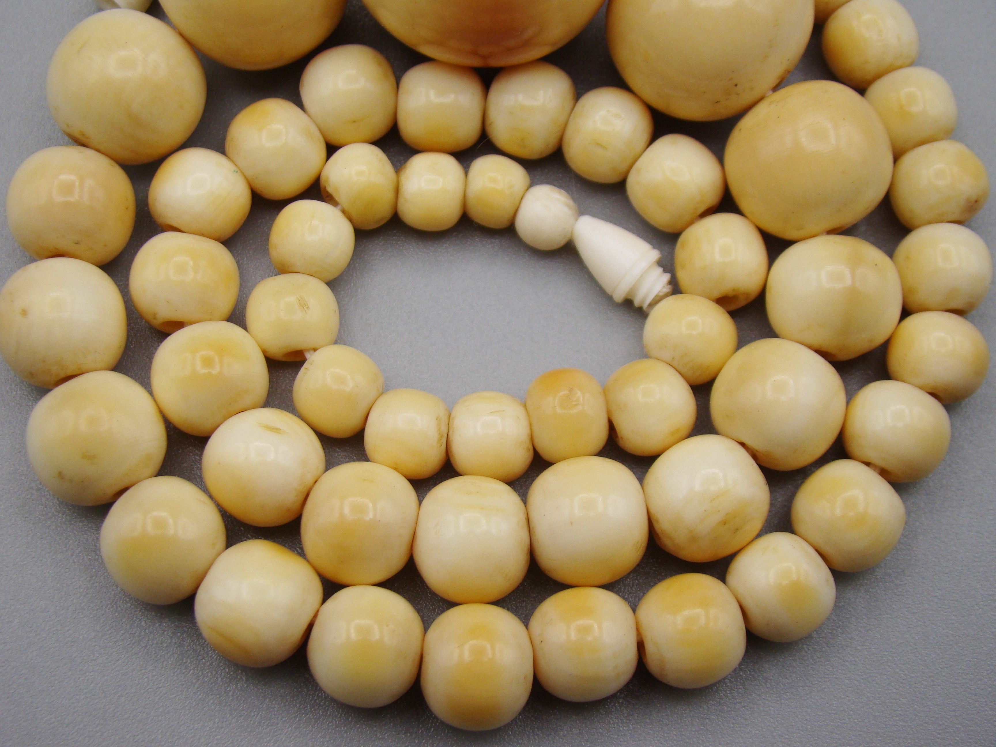 Antique Ivory, Natural Ivory, Ivory Necklace, Mediterranean Ivory, handcarved Ivory, Asien Ivory, Elephant Ivory, Ivory Chain