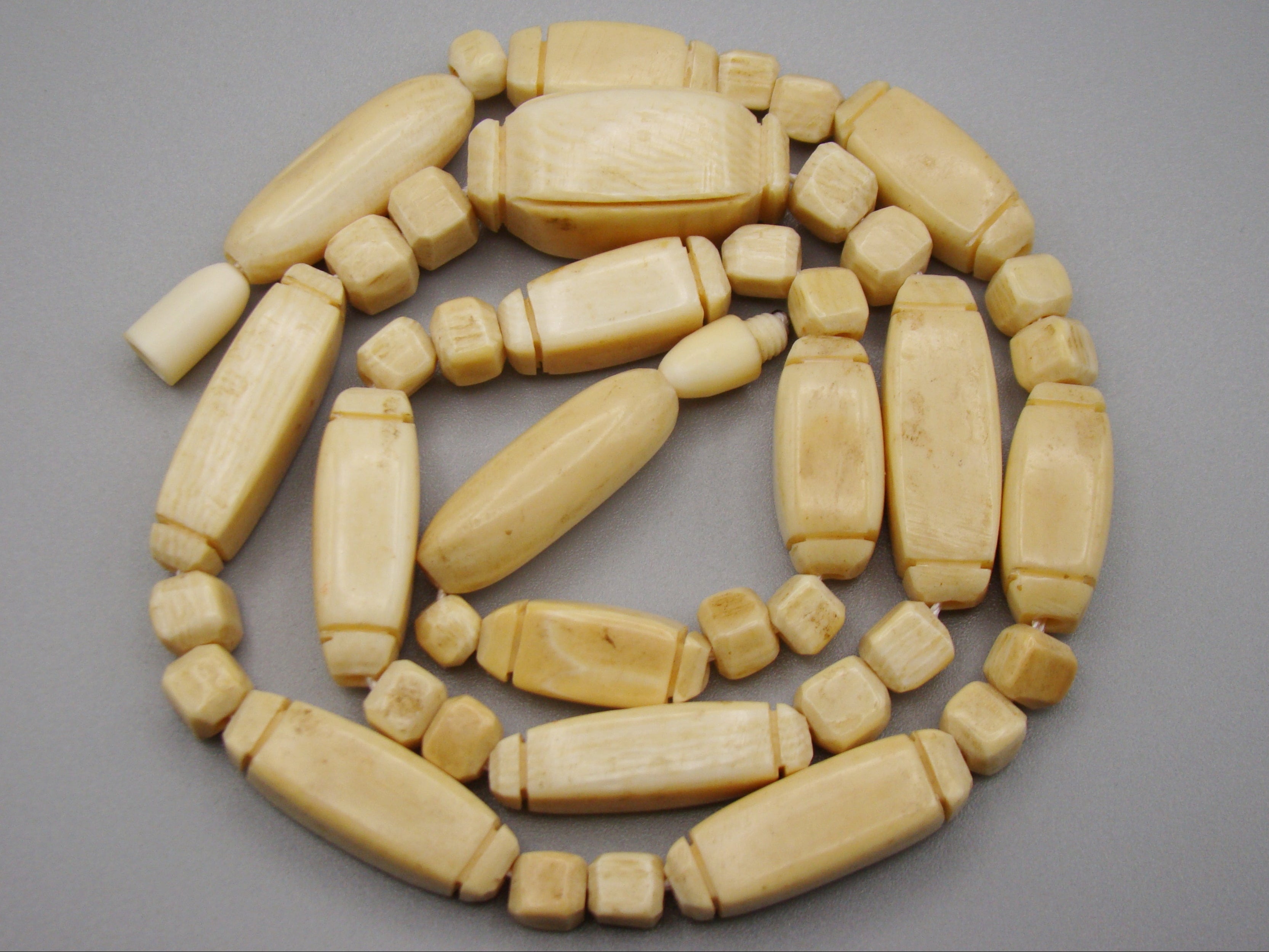 Antique Ivory, Natural Ivory, Ivory Necklace, Mediterranean Ivory, handcarved Ivory, Asien Ivory, Elephant Ivory, Ivory Chain