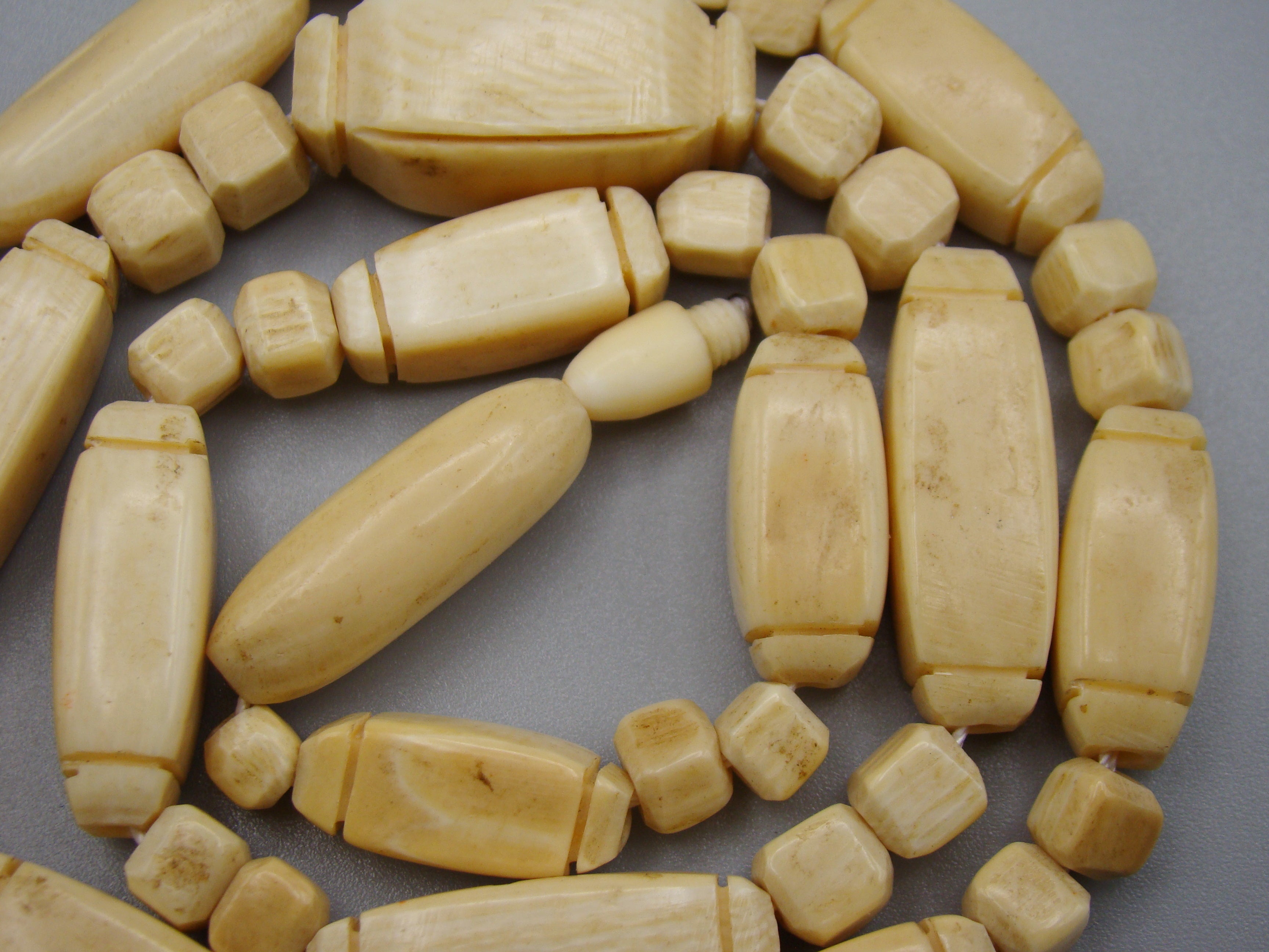 Antique Ivory, Natural Ivory, Ivory Necklace, Mediterranean Ivory, handcarved Ivory, Asien Ivory, Elephant Ivory, Ivory Chain