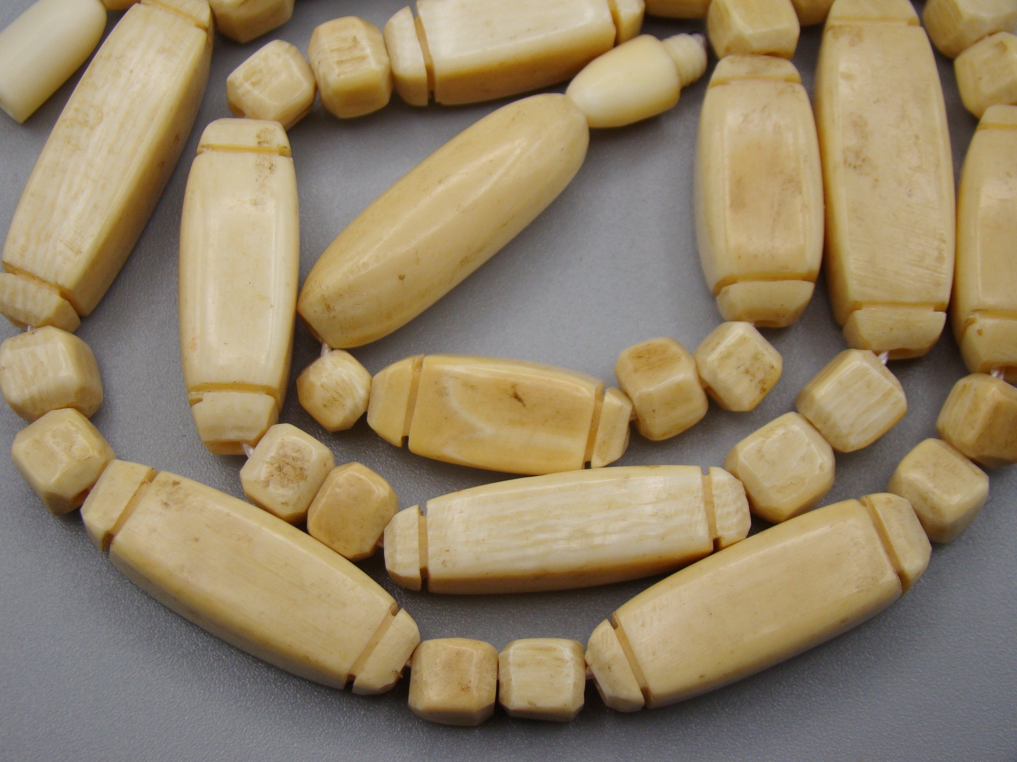 Antique Ivory, Natural Ivory, Ivory Necklace, Mediterranean Ivory, handcarved Ivory, Asien Ivory, Elephant Ivory, Ivory Chain