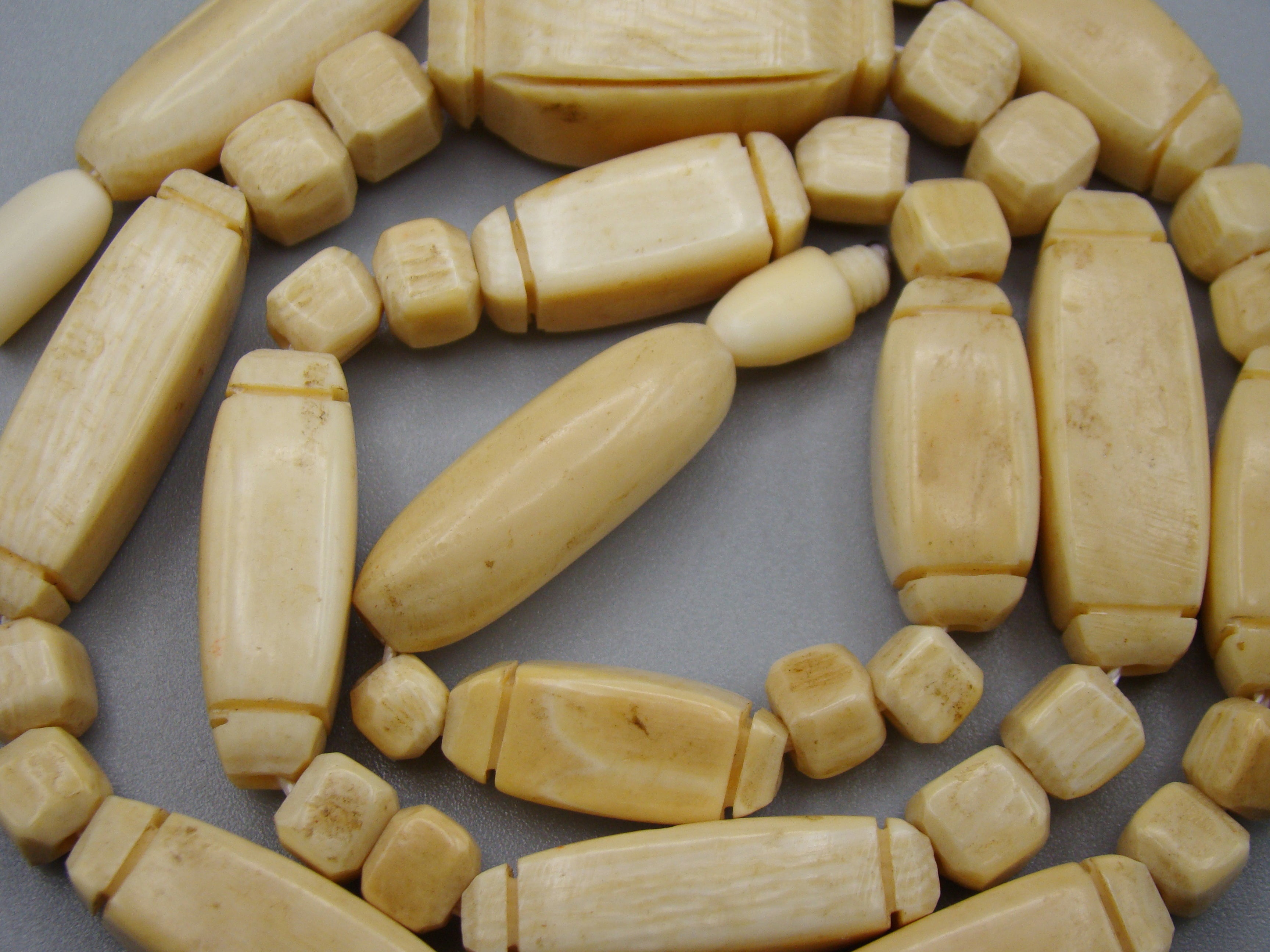 Antique Ivory, Natural Ivory, Ivory Necklace, Mediterranean Ivory, handcarved Ivory, Asien Ivory, Elephant Ivory, Ivory Chain