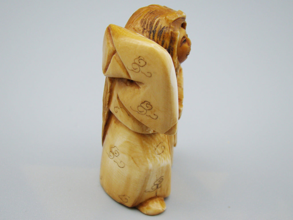 Antique Ivory, Natural Ivory, Ivory Figurine, Mediterranean Ivory, handcarved Ivory, Asien Ivory, Elephant Ivory, Netsuke, Netsuke - Japan, 20th Century