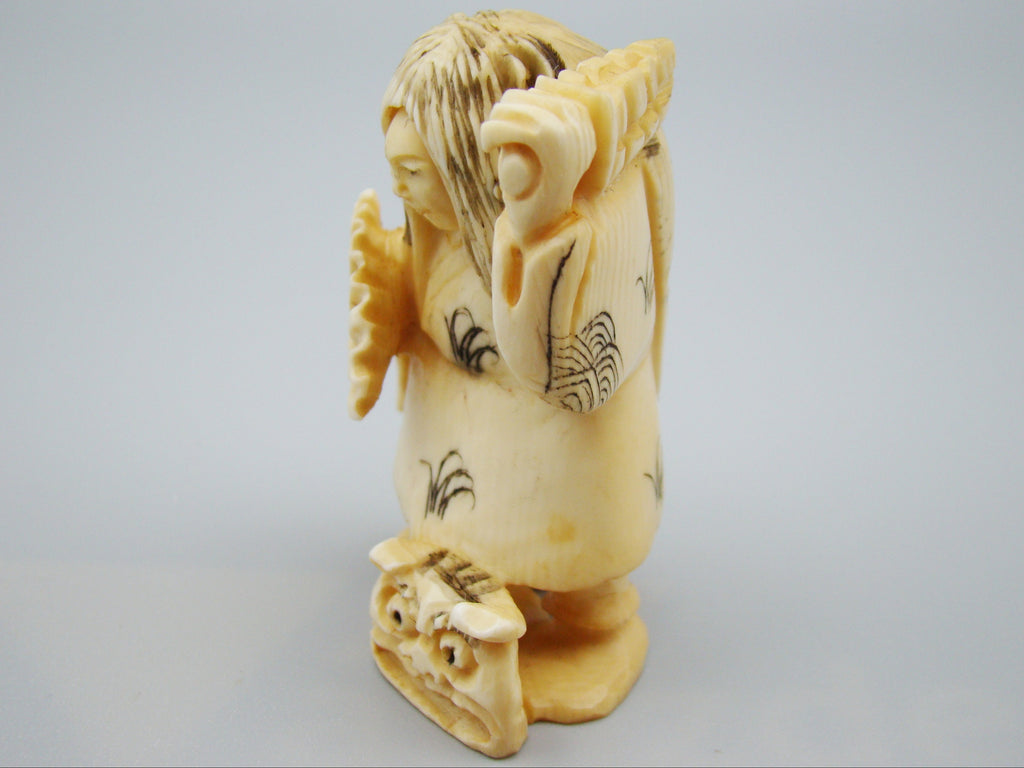 Antique Natural Elephant Ivory Figur - Handcarved - Netsuke Signed - Japan - Kingdom of Antique Arts