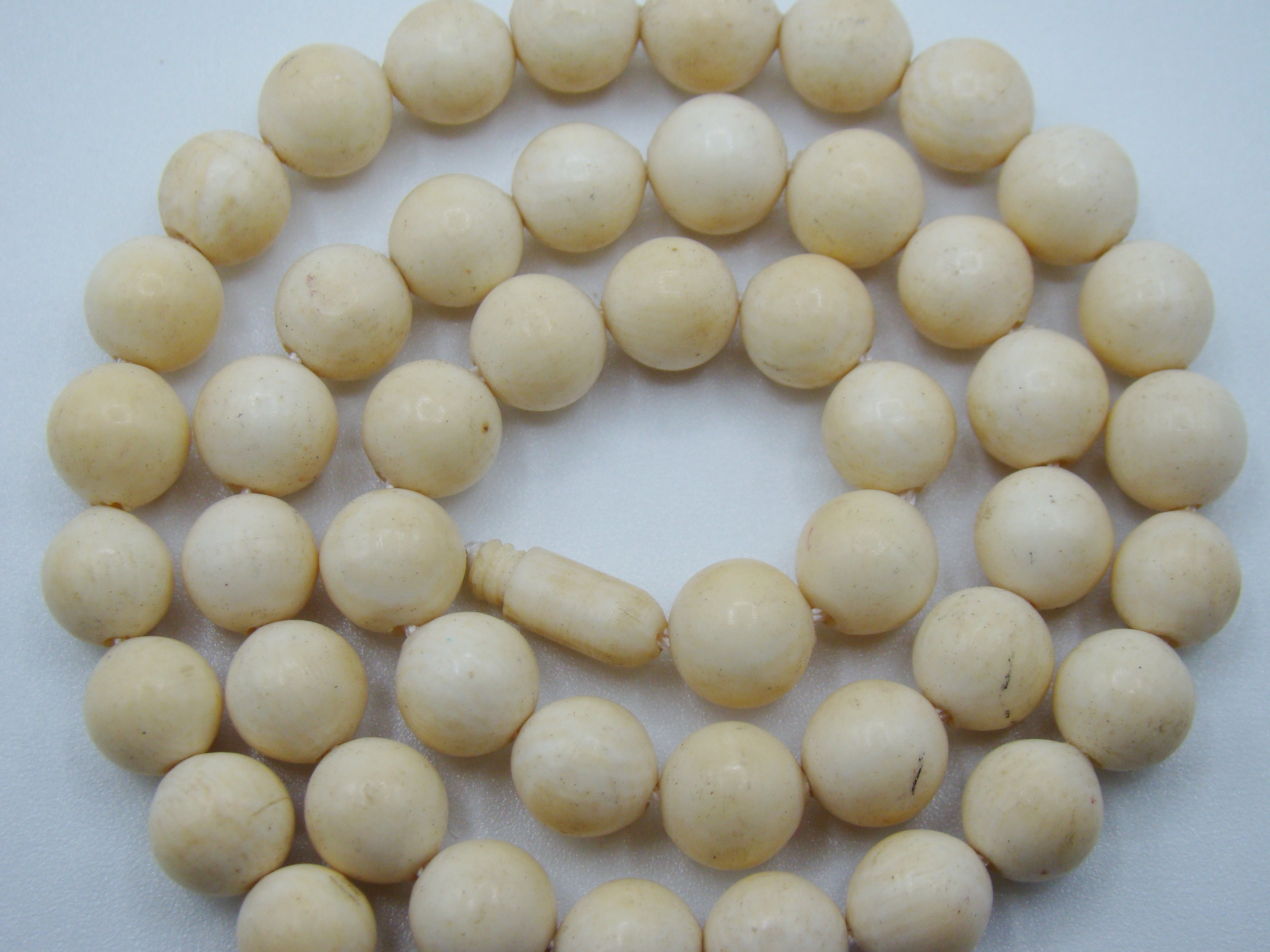 Antique Natural Elephant Ivory Necklace - Kingdom of Antique Arts