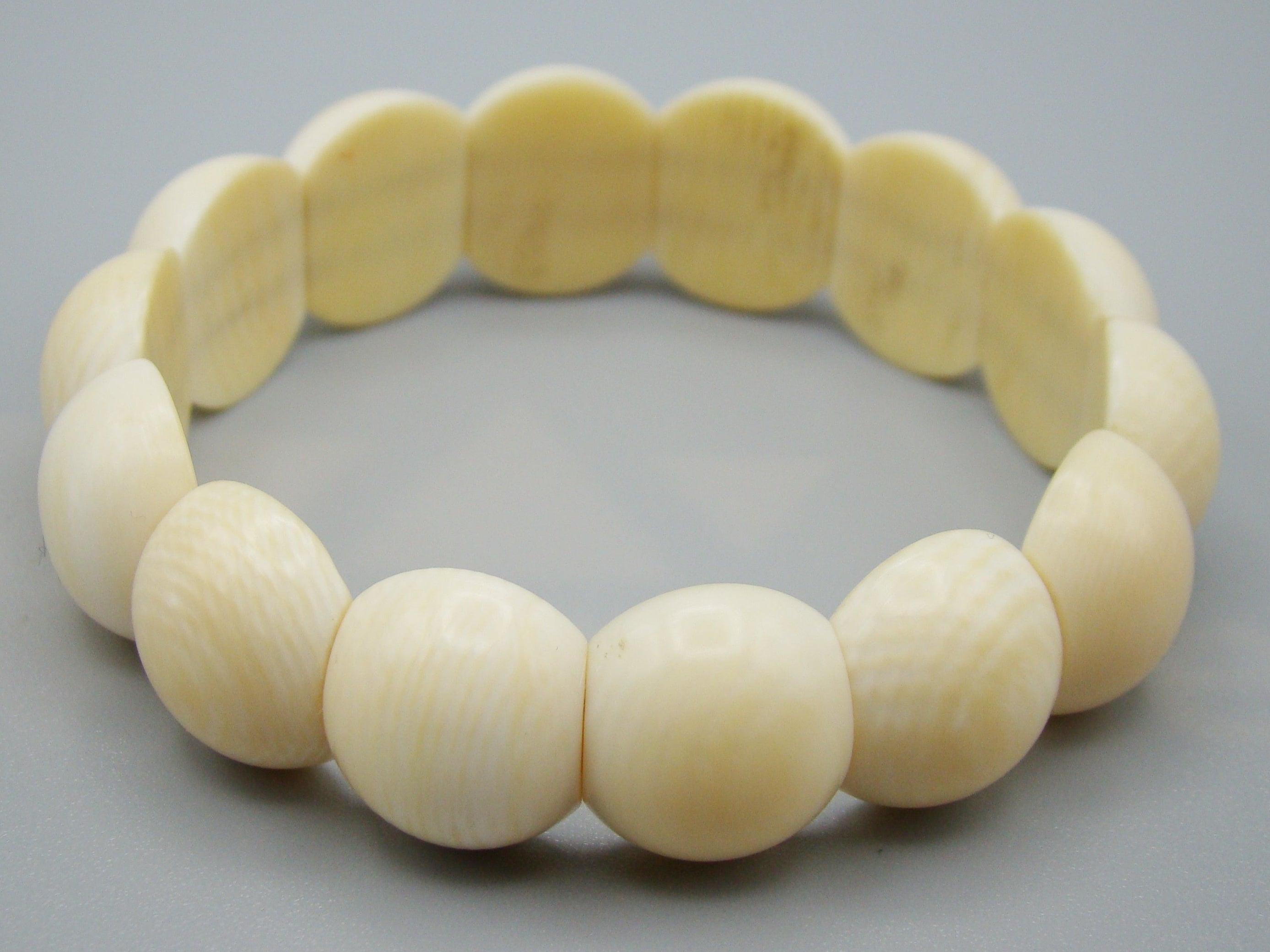Antique Ivory, Natural Ivory, Ivory Bracelet, Mediterranean Ivory, handcarved Ivory, Asien Ivory, Elephant Ivory