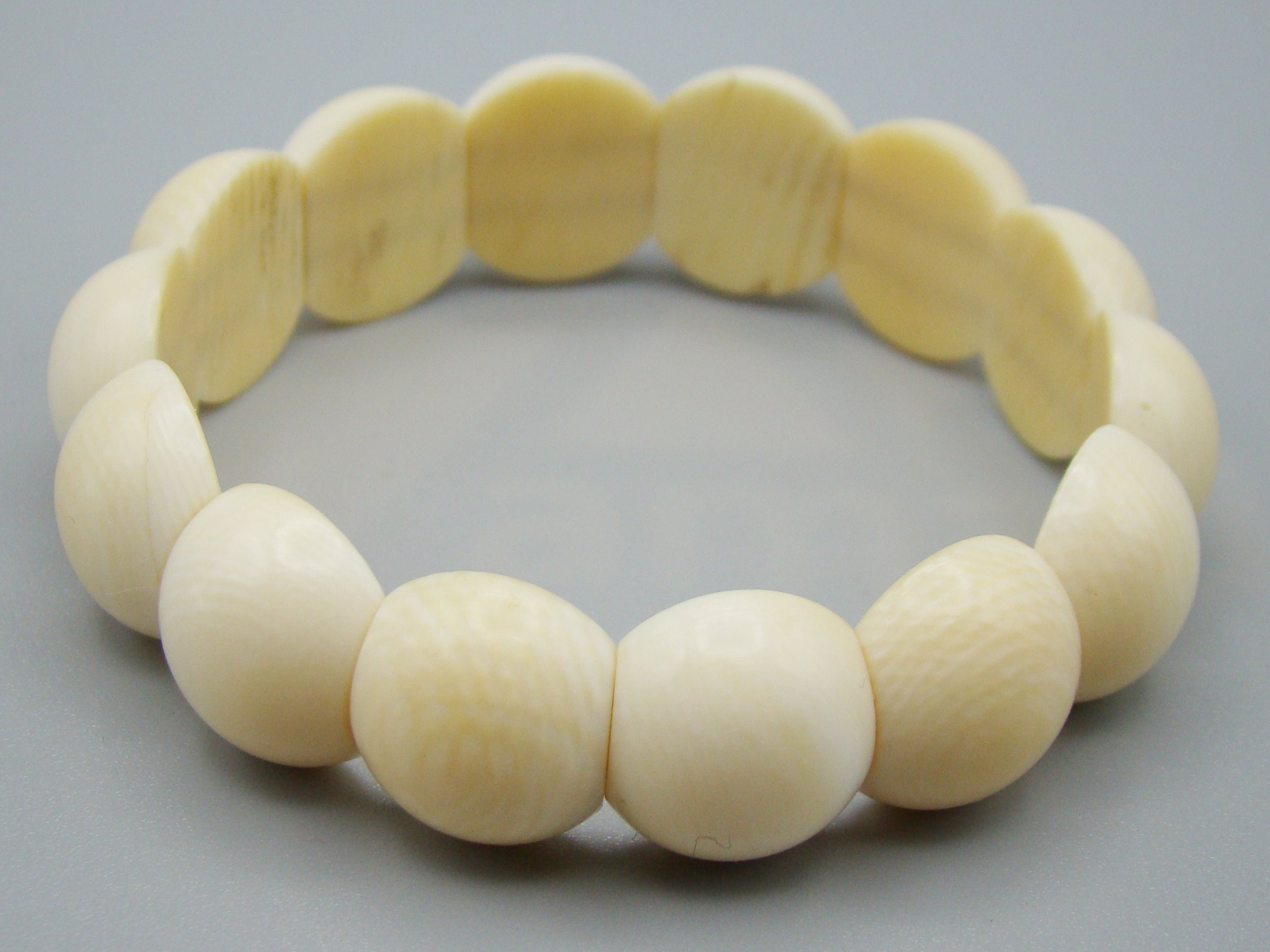 Antique Ivory, Natural Ivory, Ivory Bracelet, Mediterranean Ivory, handcarved Ivory, Asien Ivory, Elephant Ivory