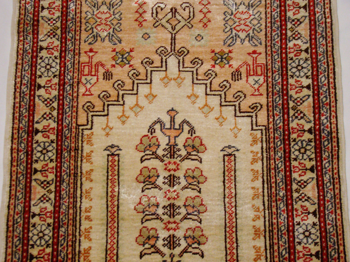 Close-up Detail – Antique Oriental Silk Wall Carpet, Pure Silk on Cotton, Hand-Knotted | Kingdom of Antique Arts