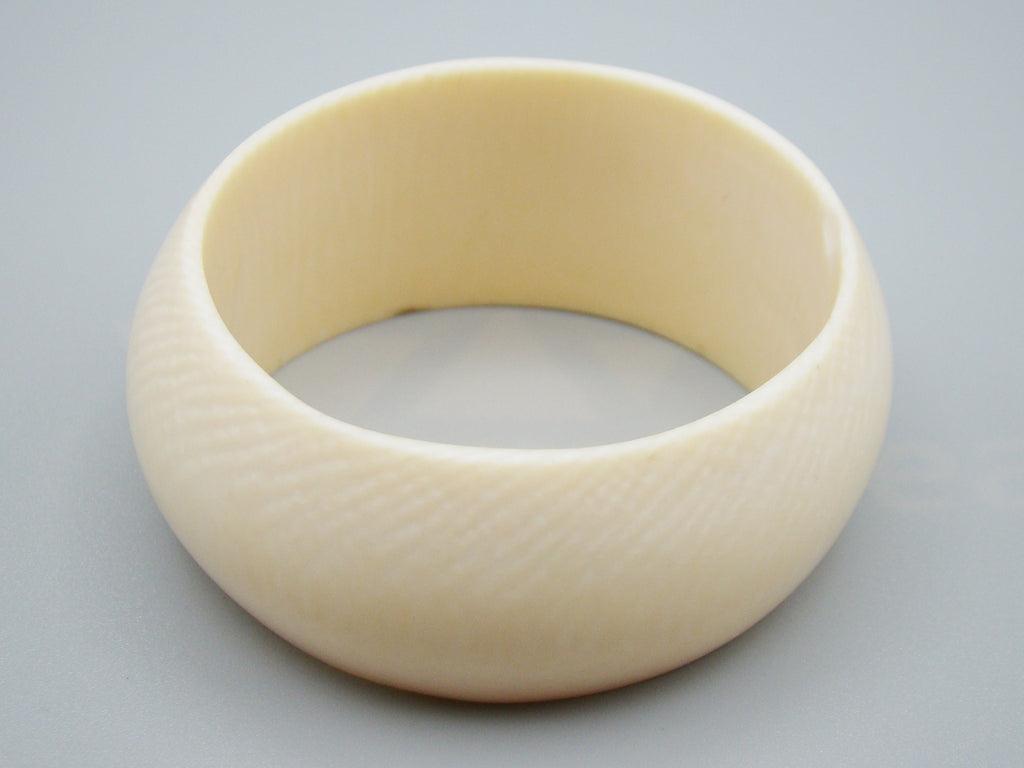 Antique Ivory, Natural Ivory, Ivory Bracelet, Mediterranean Ivory, handcarved Ivory, Asien Ivory, Elephant Ivory