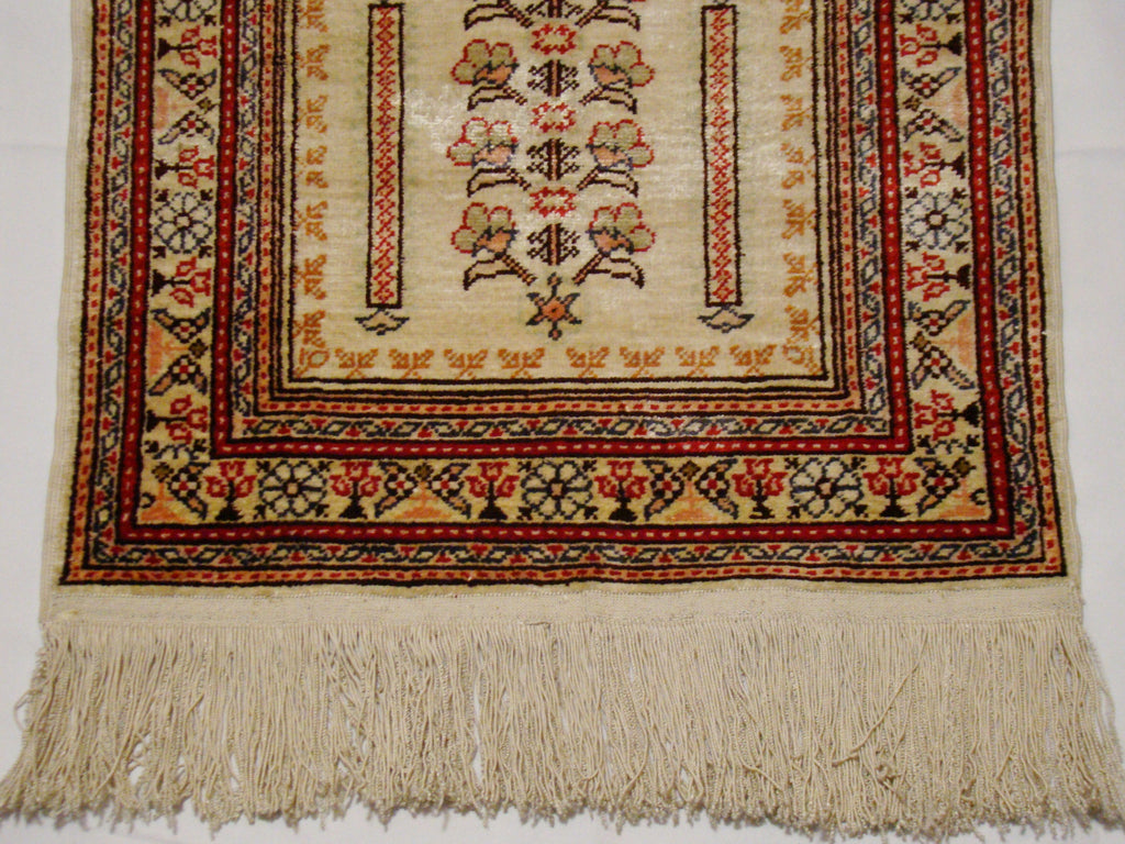 Detail Shot – Antique Oriental Silk Carpet, Fine Hand-Knotted Weave, Museum Quality | Kingdom of Antique Arts