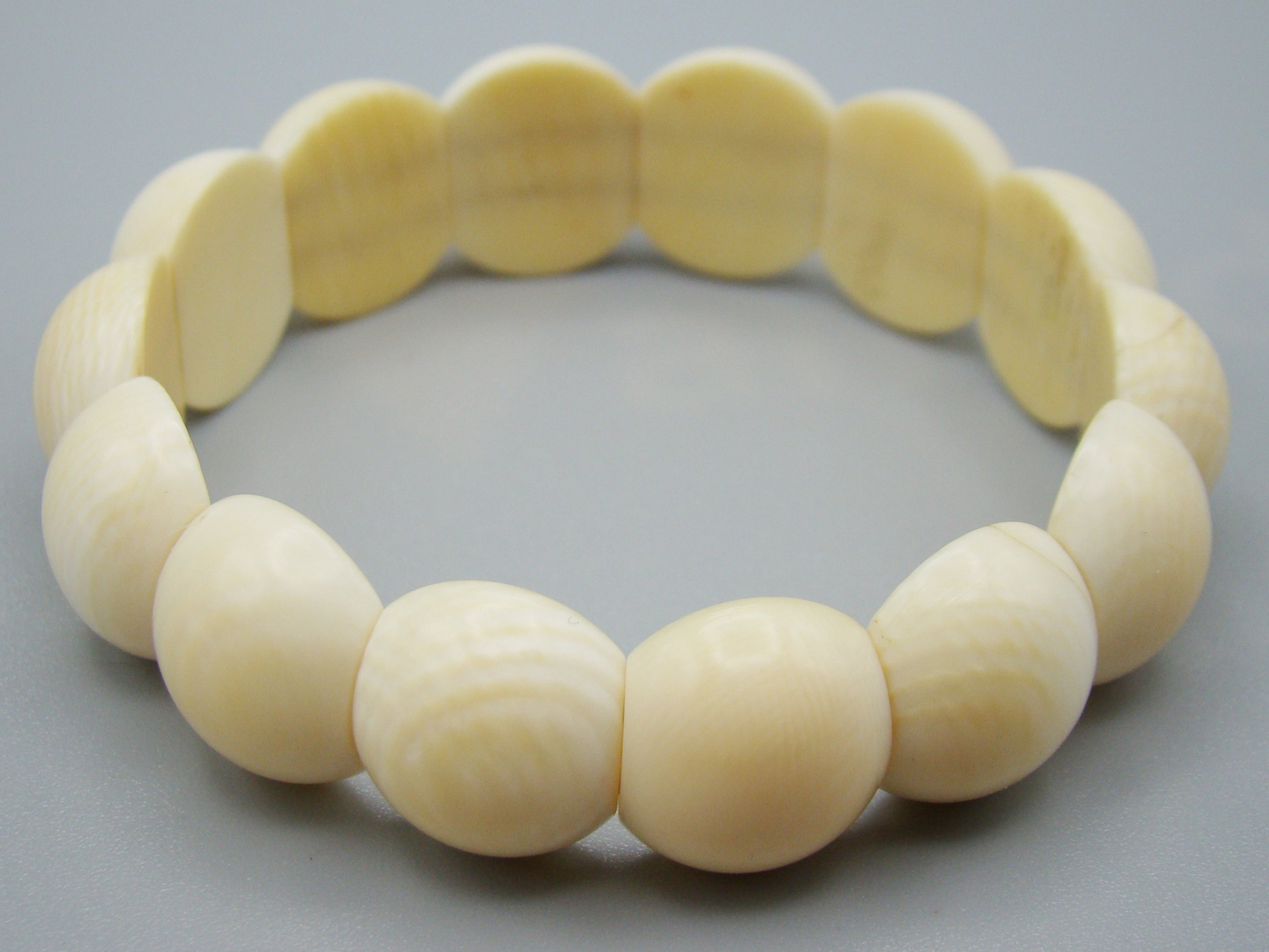 Antique Ivory, Natural Ivory, Ivory Bracelet, Mediterranean Ivory, handcarved Ivory, Asien Ivory, Elephant Ivory