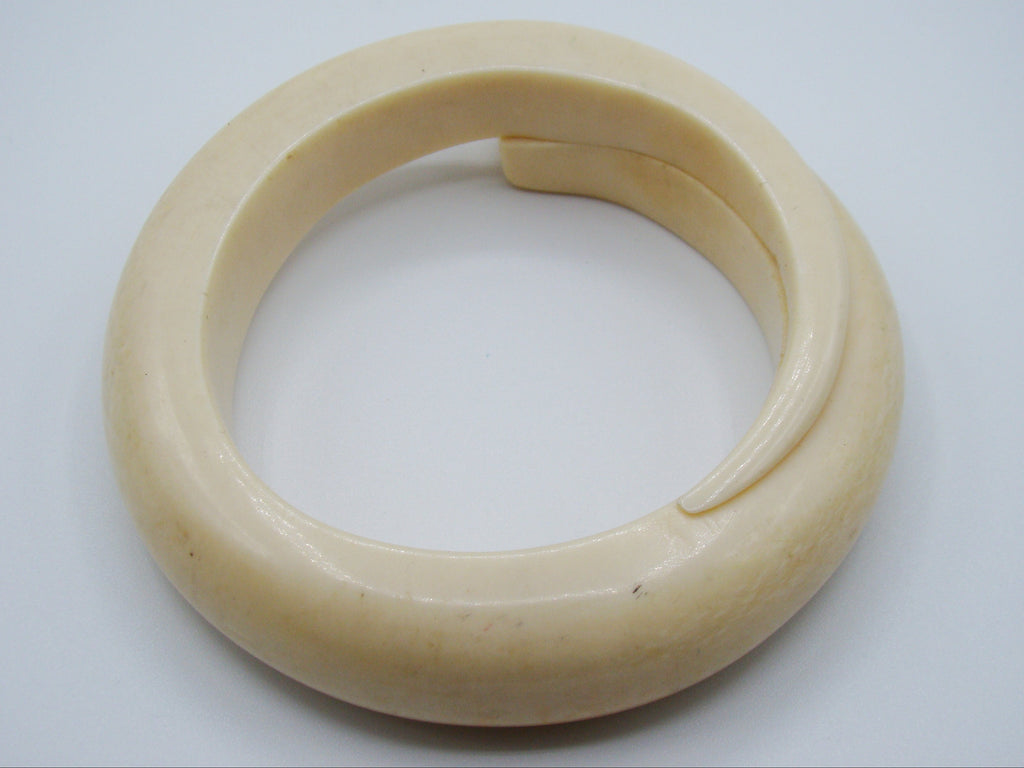 Antique Ivory, Natural Ivory, Ivory Bracelet, Mediterranean Ivory, handcarved Ivory, Asien Ivory, Elephant Ivory