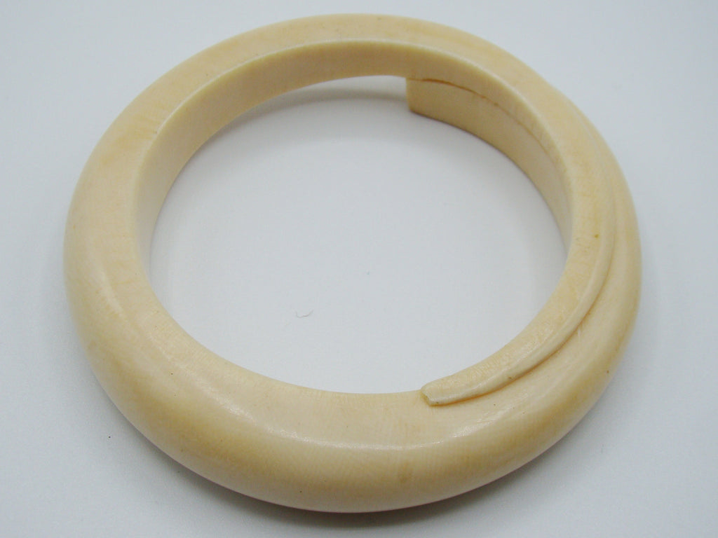 Antique Ivory, Natural Ivory, Ivory Bracelet, Mediterranean Ivory, handcarved Ivory, Asien Ivory, Elephant Ivory