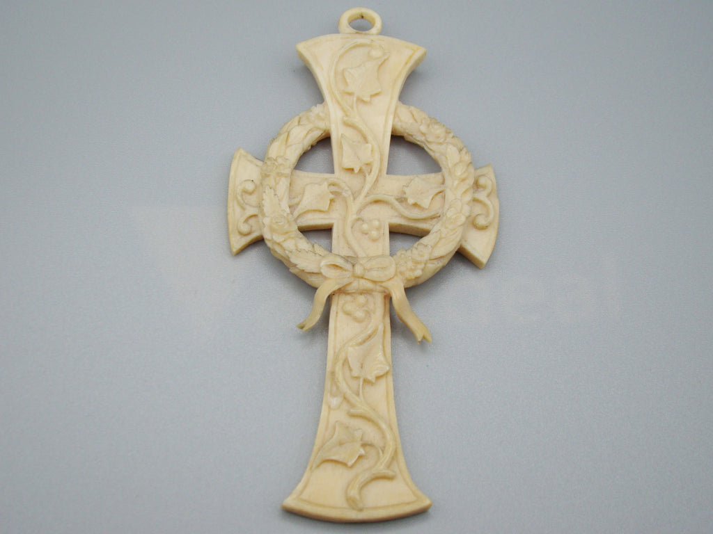Antique Ivory, Natural Ivory, Mediterranean Ivory, handcarved Ivory, Asien Ivory, Elephant Ivory, Ivory Chain, Ivory Pendant