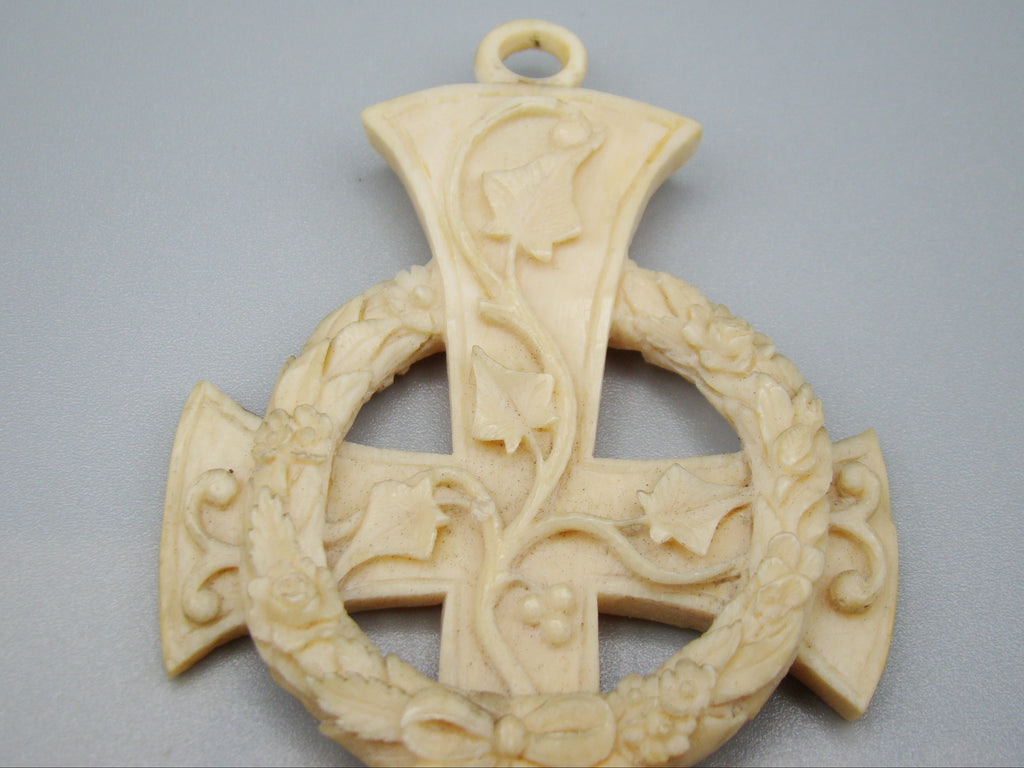Antique Ivory, Natural Ivory, Mediterranean Ivory, handcarved Ivory, Asien Ivory, Elephant Ivory, Ivory Chain, Ivory Pendant