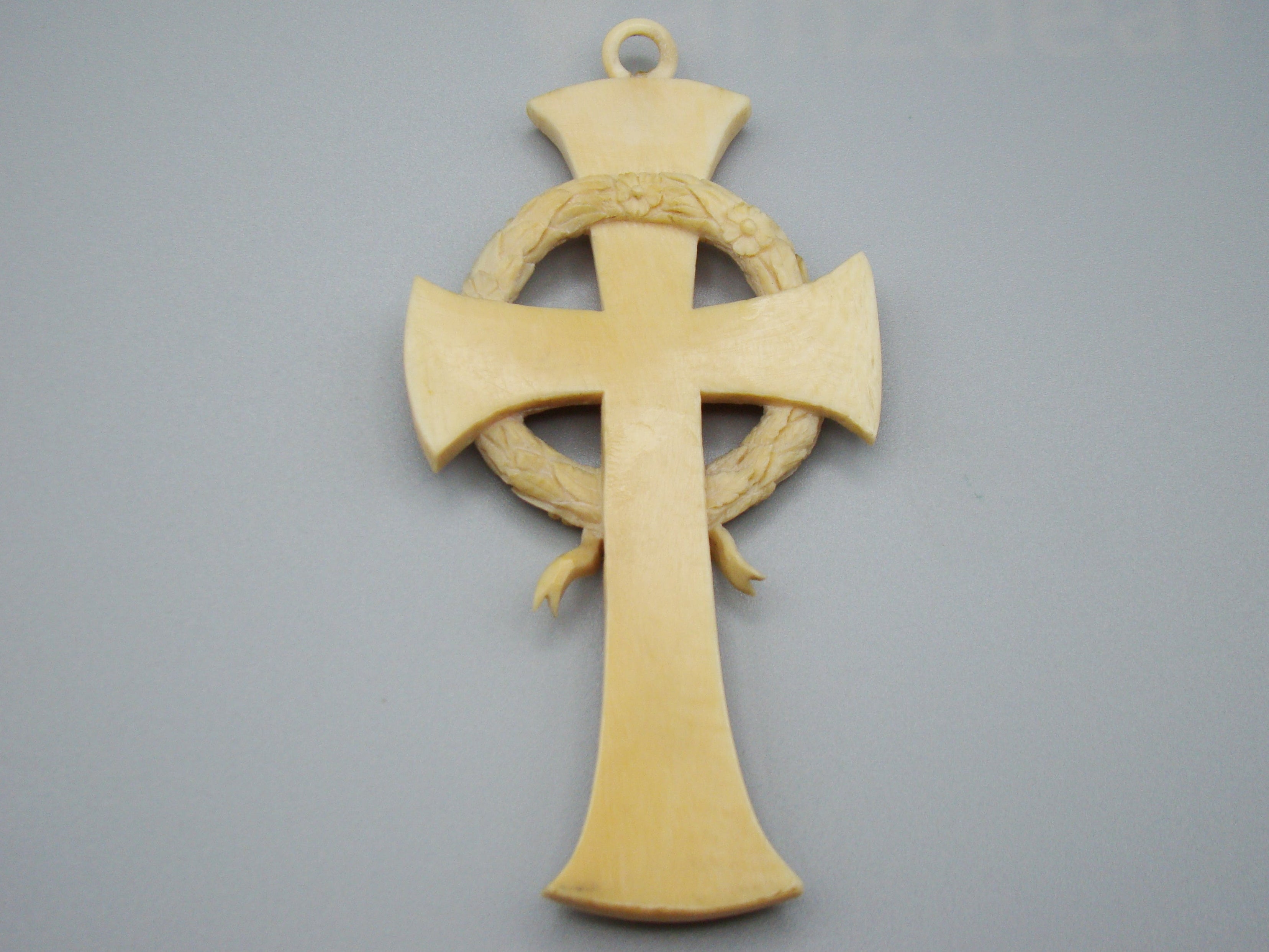 Antique Ivory, Natural Ivory, Mediterranean Ivory, handcarved Ivory, Asien Ivory, Elephant Ivory, Ivory Chain, Ivory Pendant