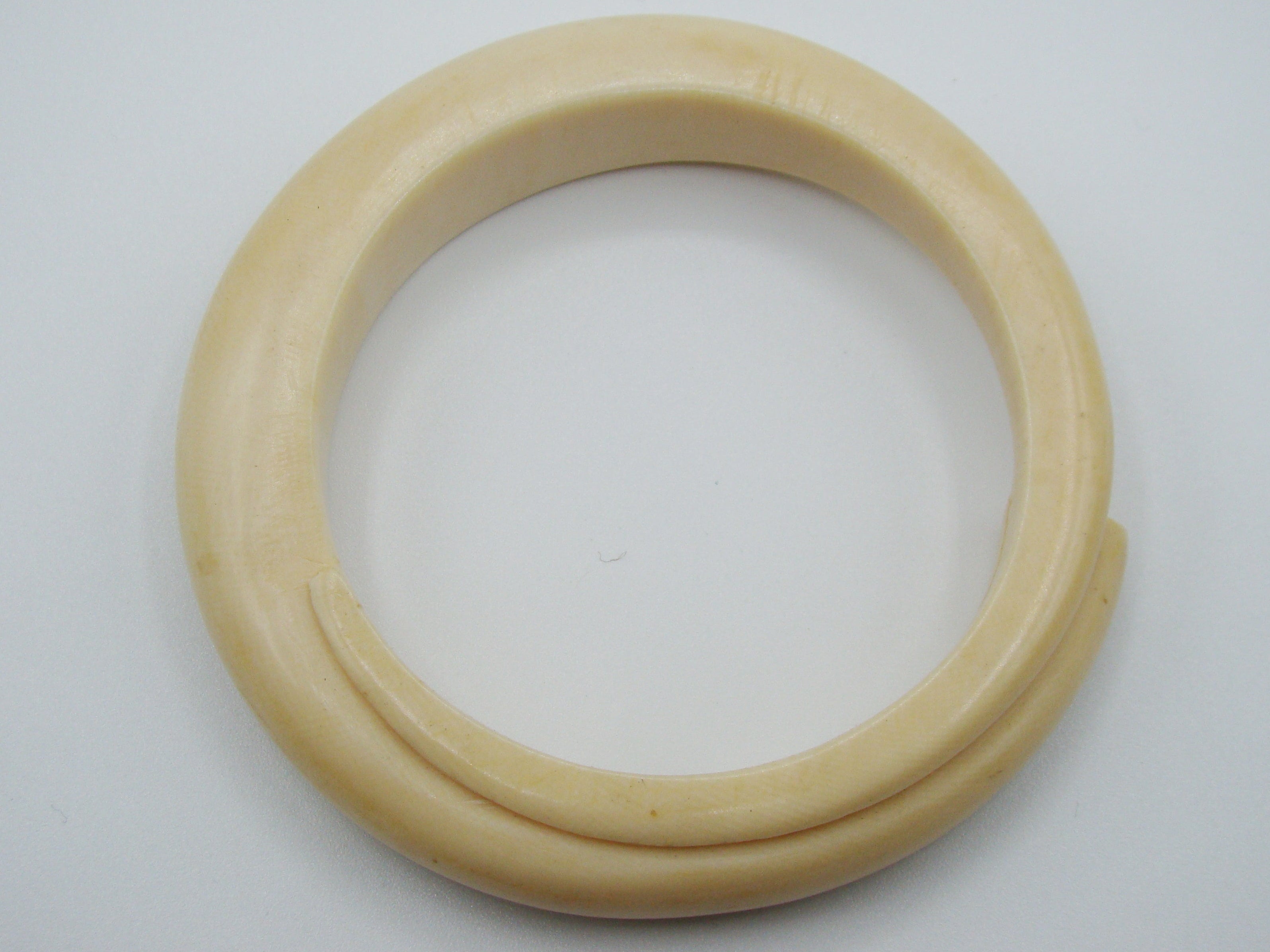 Antique Ivory, Natural Ivory, Ivory Bracelet, Mediterranean Ivory, handcarved Ivory, Asien Ivory, Elephant Ivory