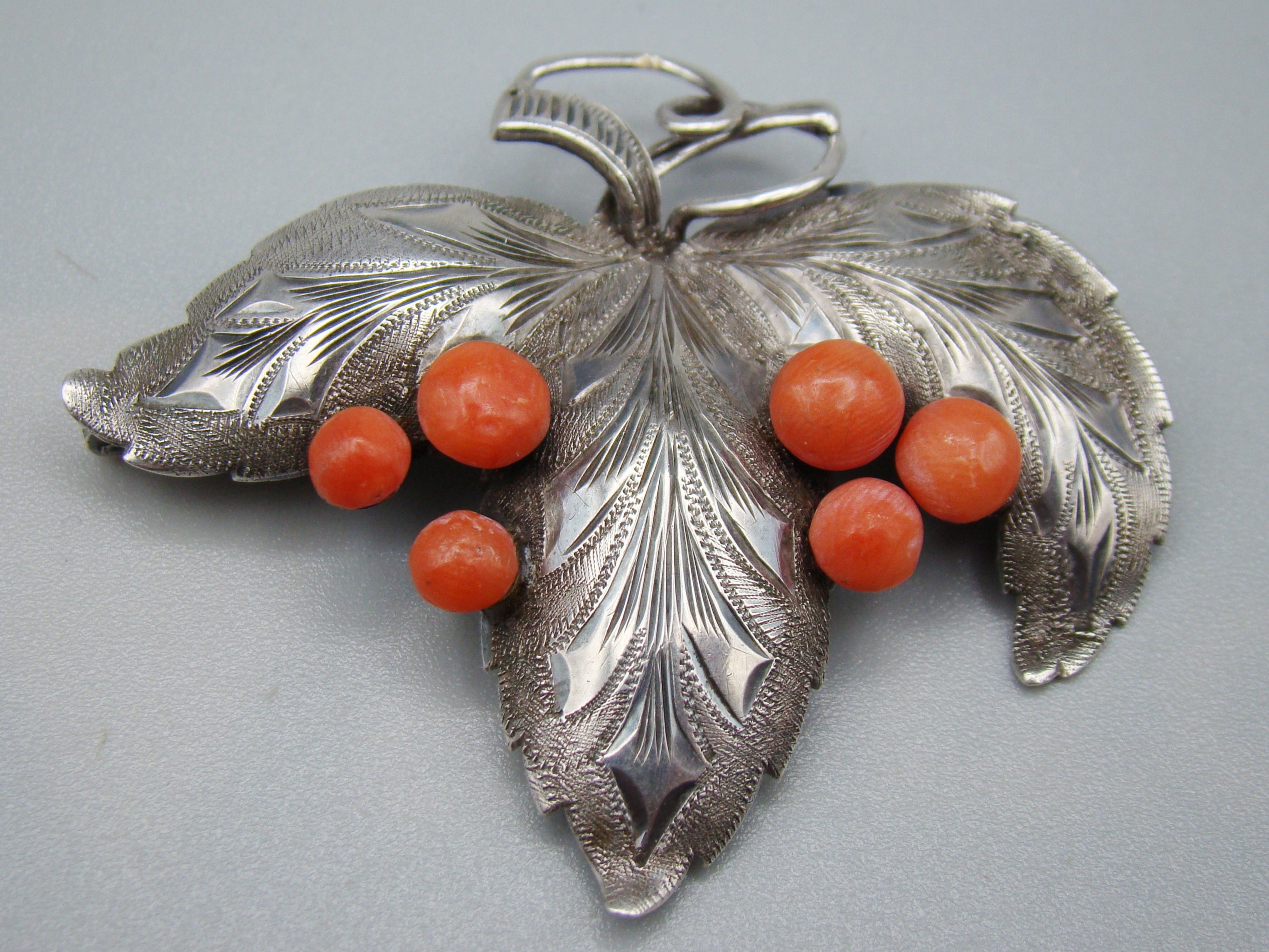Antique Natural Undyed Mediterranean Silver 900 Red Coral Brooch - Kingdom of Antique Arts