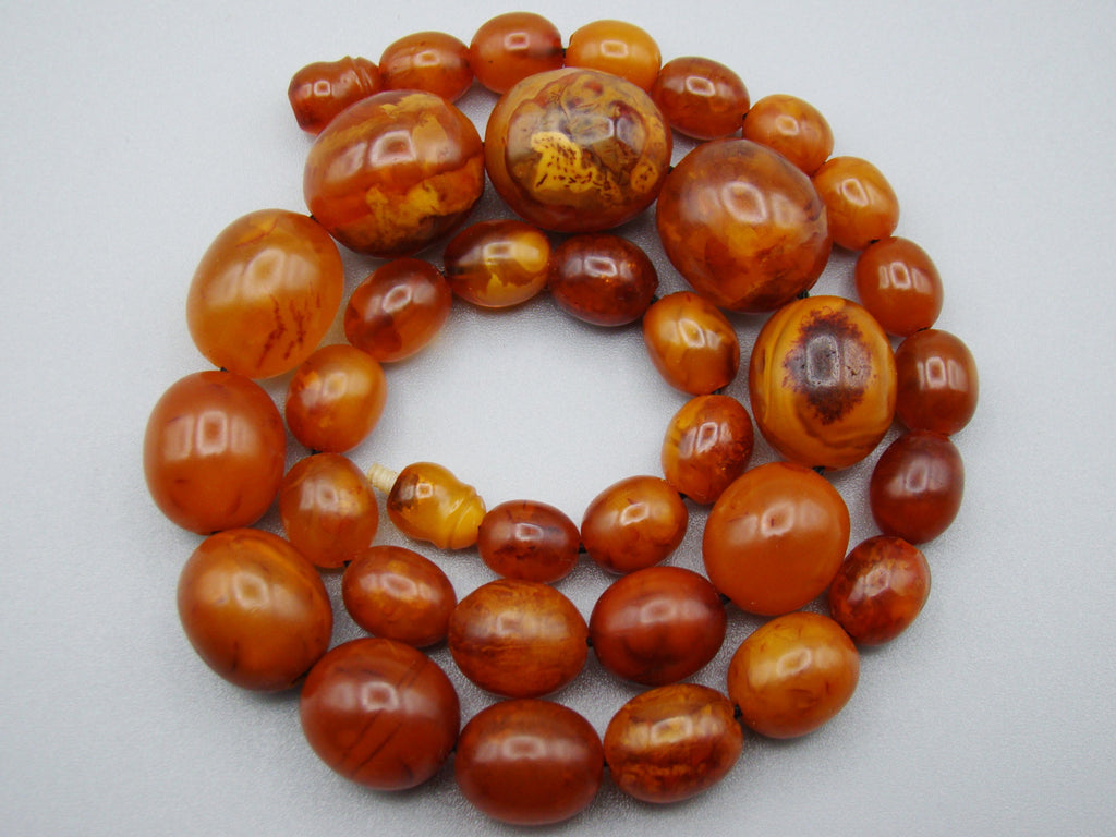 baltic amber, amber, antique, amber beads, egg Yolk, amber chain, Rosary beads, مسبحة, Masbaha, Muslim prayer beads حبيت الدورة ,العنبر الهندى