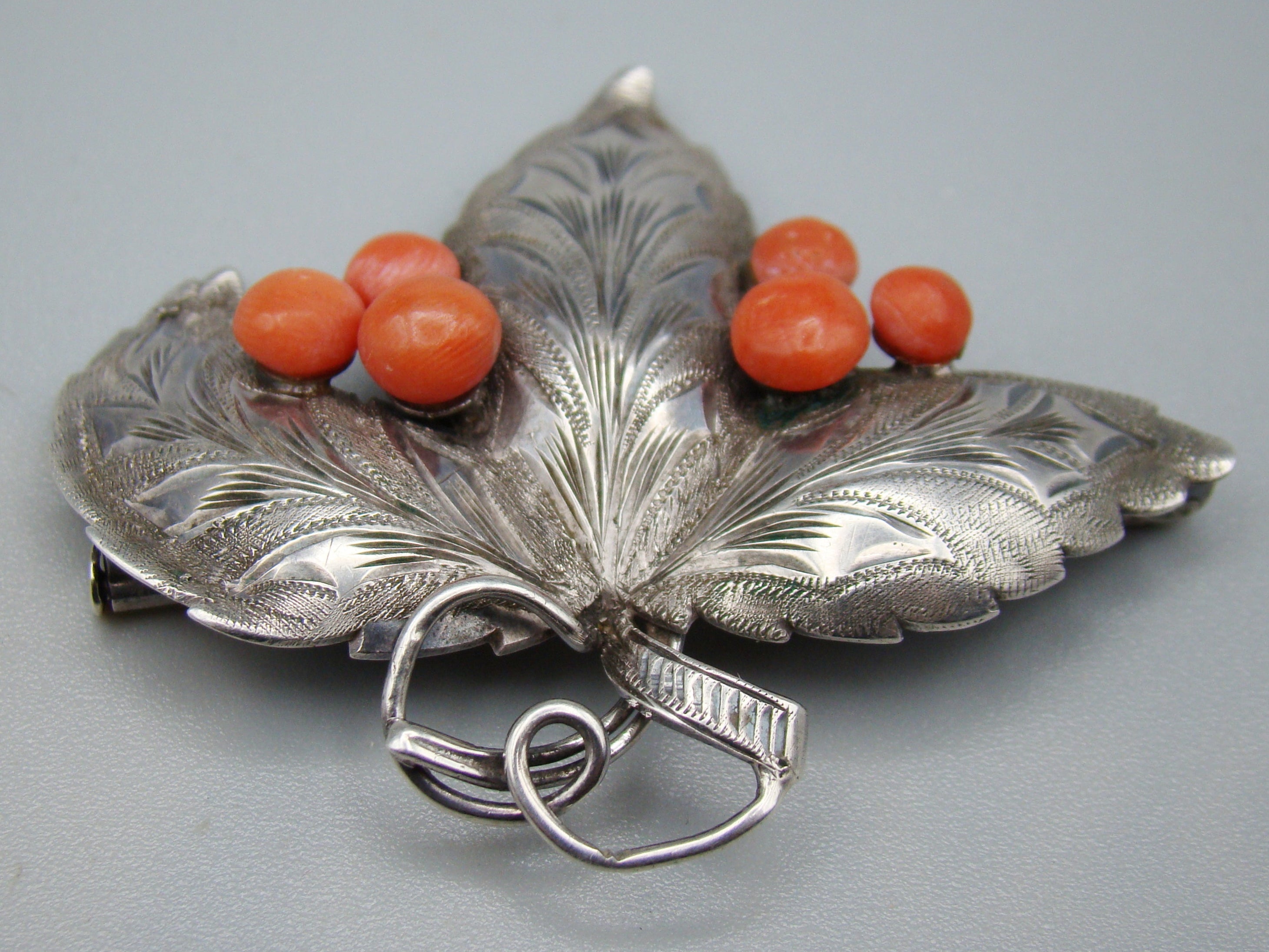 Antique Natural Undyed Mediterranean Silver 900 Red Coral Brooch - Kingdom of Antique Arts