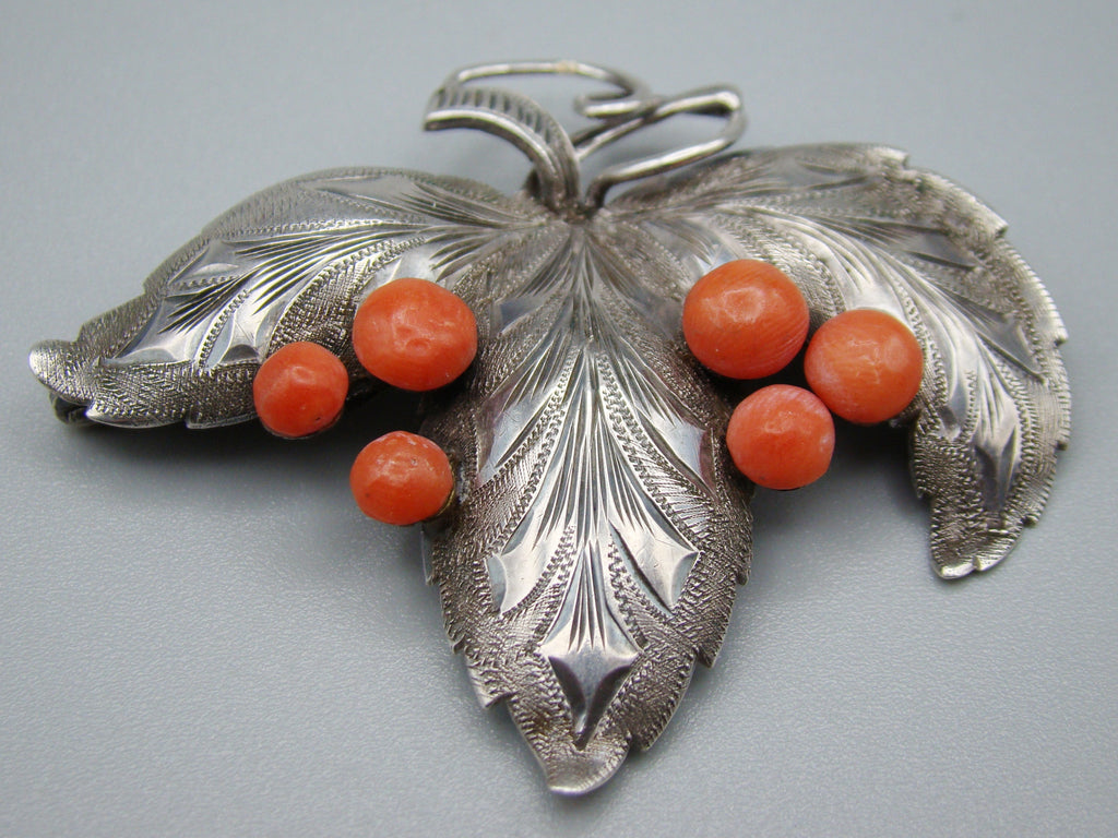 Antique Natural Undyed Mediterranean Silver 900 Red Coral Brooch - Kingdom of Antique Arts