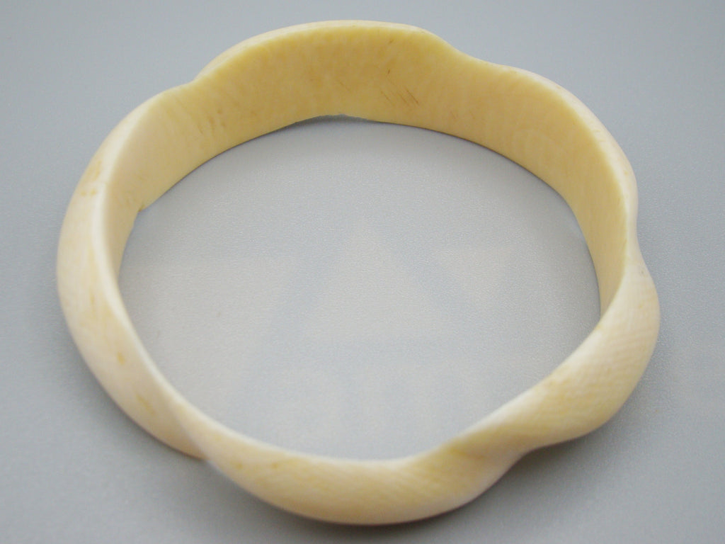 Antique Ivory, Natural Ivory, Ivory Bracelet, Mediterranean Ivory, handcarved Ivory, Asien Ivory, Elephant Ivory