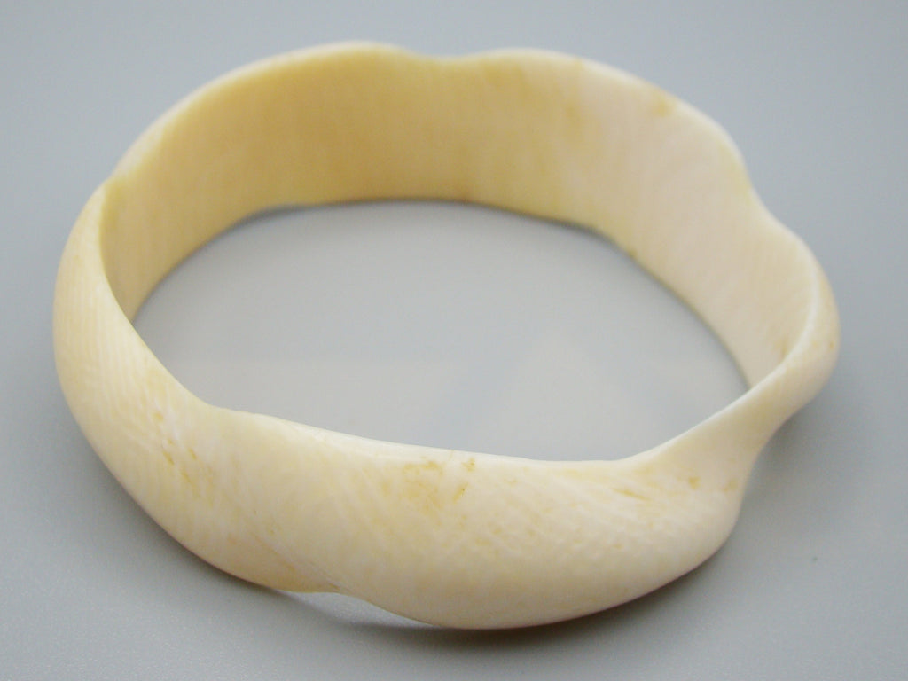 Antique Ivory, Natural Ivory, Ivory Bracelet, Mediterranean Ivory, handcarved Ivory, Asien Ivory, Elephant Ivory