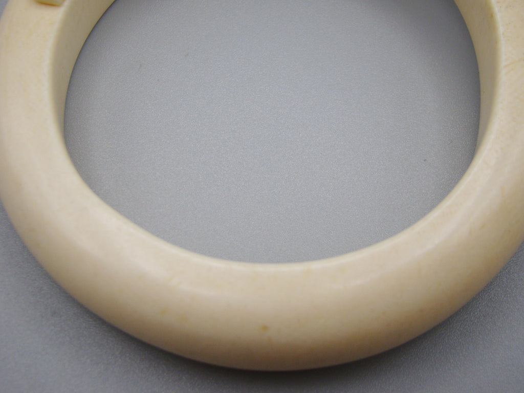 Antique Ivory, Natural Ivory, Ivory Bracelet, Mediterranean Ivory, handcarved Ivory, Asien Ivory, Elephant Ivory