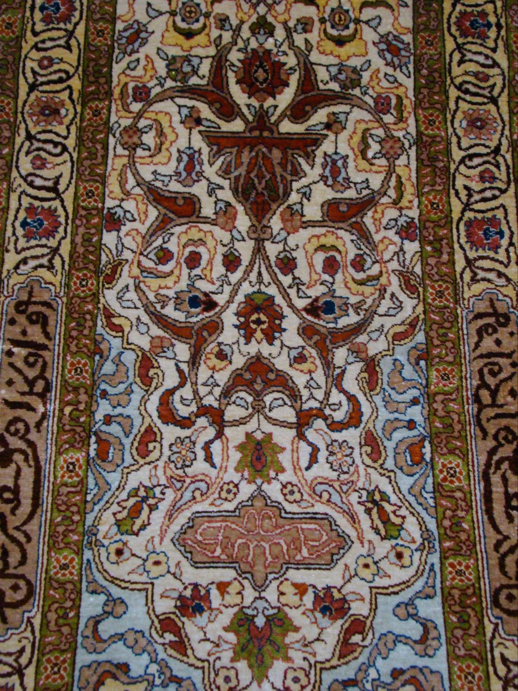 Pattern Close-up – Antique Turkish Hereke Silk Wall Carpet, Breathtaking Multicolor Design | Kingdom of Antique Arts