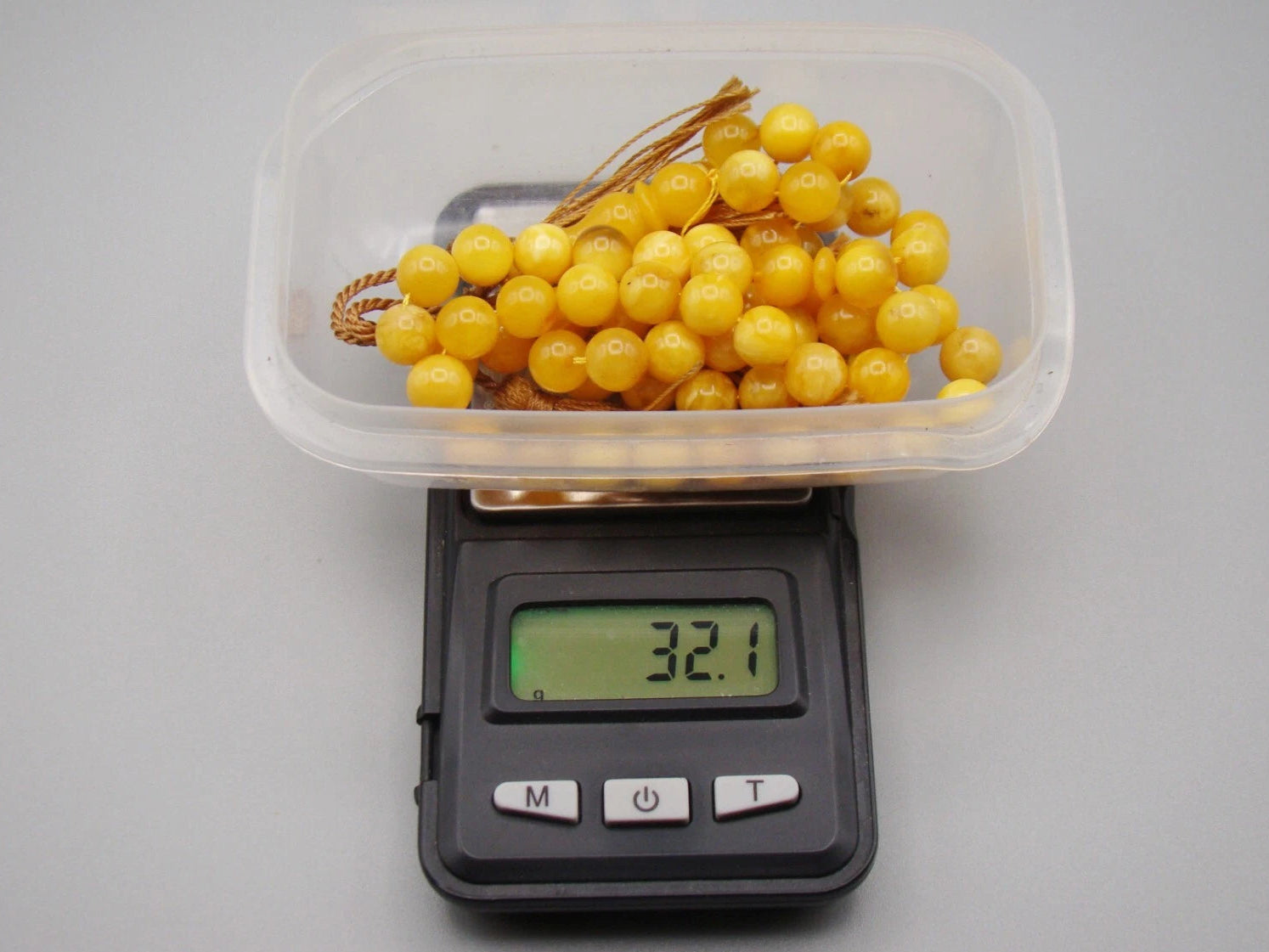 baltic amber, amber, antique, amber beads, egg Yolk, amber chain, Rosary beads, مسبحة, Masbaha, Muslim prayer beads حبيت الدورة ,العنبر الهندى