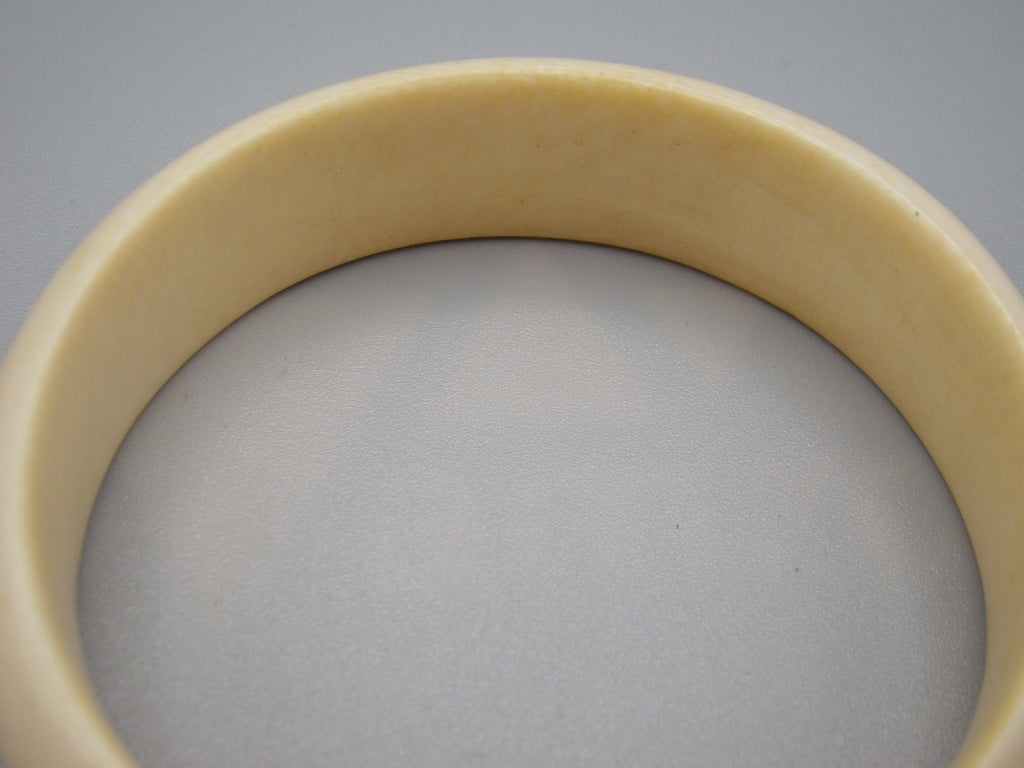 Antique Ivory, Natural Ivory, Ivory Bracelet, Mediterranean Ivory, handcarved Ivory, Asien Ivory, Elephant Ivory
