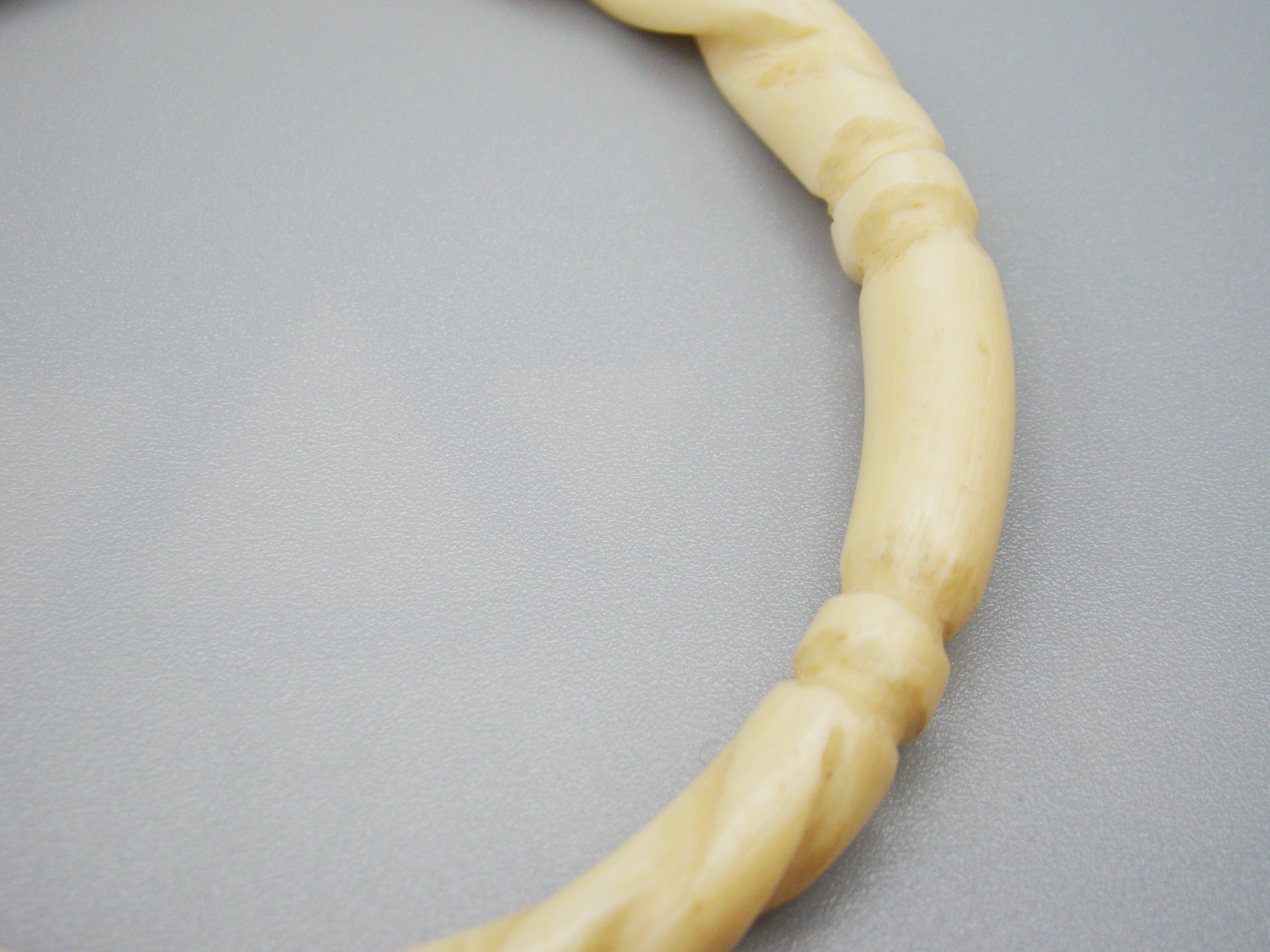 Antique Ivory, Natural Ivory, Ivory Bracelet, Mediterranean Ivory, handcarved Ivory, Asien Ivory, Elephant Ivory