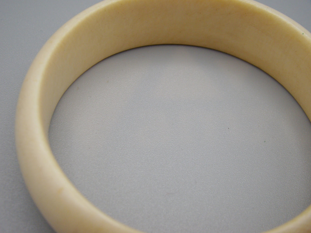 Antique Ivory, Natural Ivory, Ivory Bracelet, Mediterranean Ivory, handcarved Ivory, Asien Ivory, Elephant Ivory