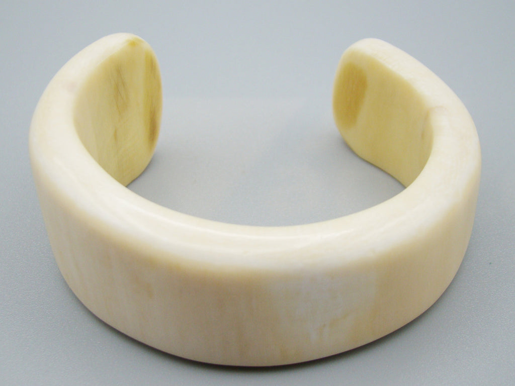 Antique Ivory, Natural Ivory, Ivory Bracelet, Mediterranean Ivory, handcarved Ivory, Asien Ivory, Elephant Ivory